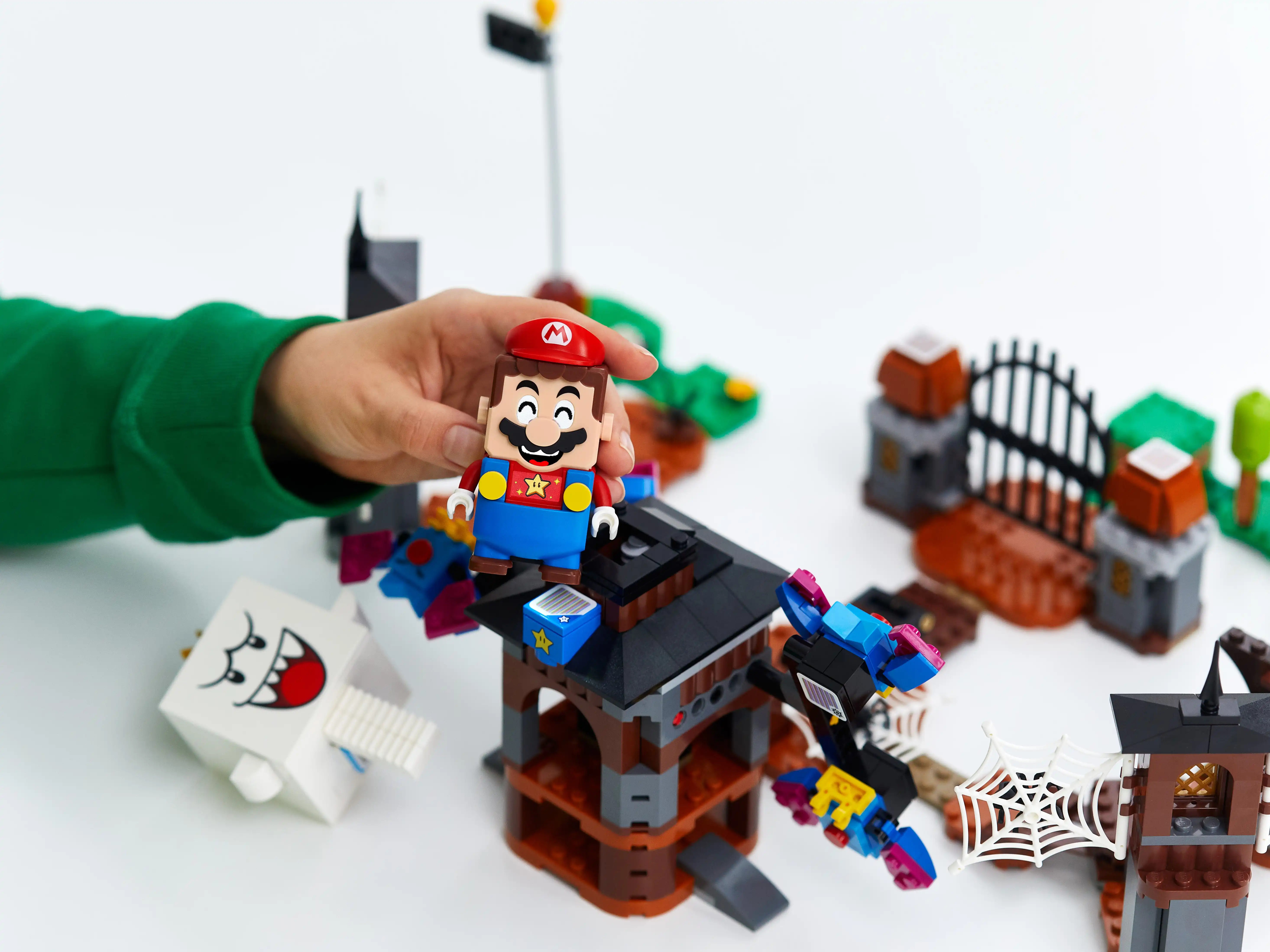 Zdjecie zestawu LEGO 71377 Super Mario King Boo i nawiedzone podwórze - zestaw rozszerzający 1