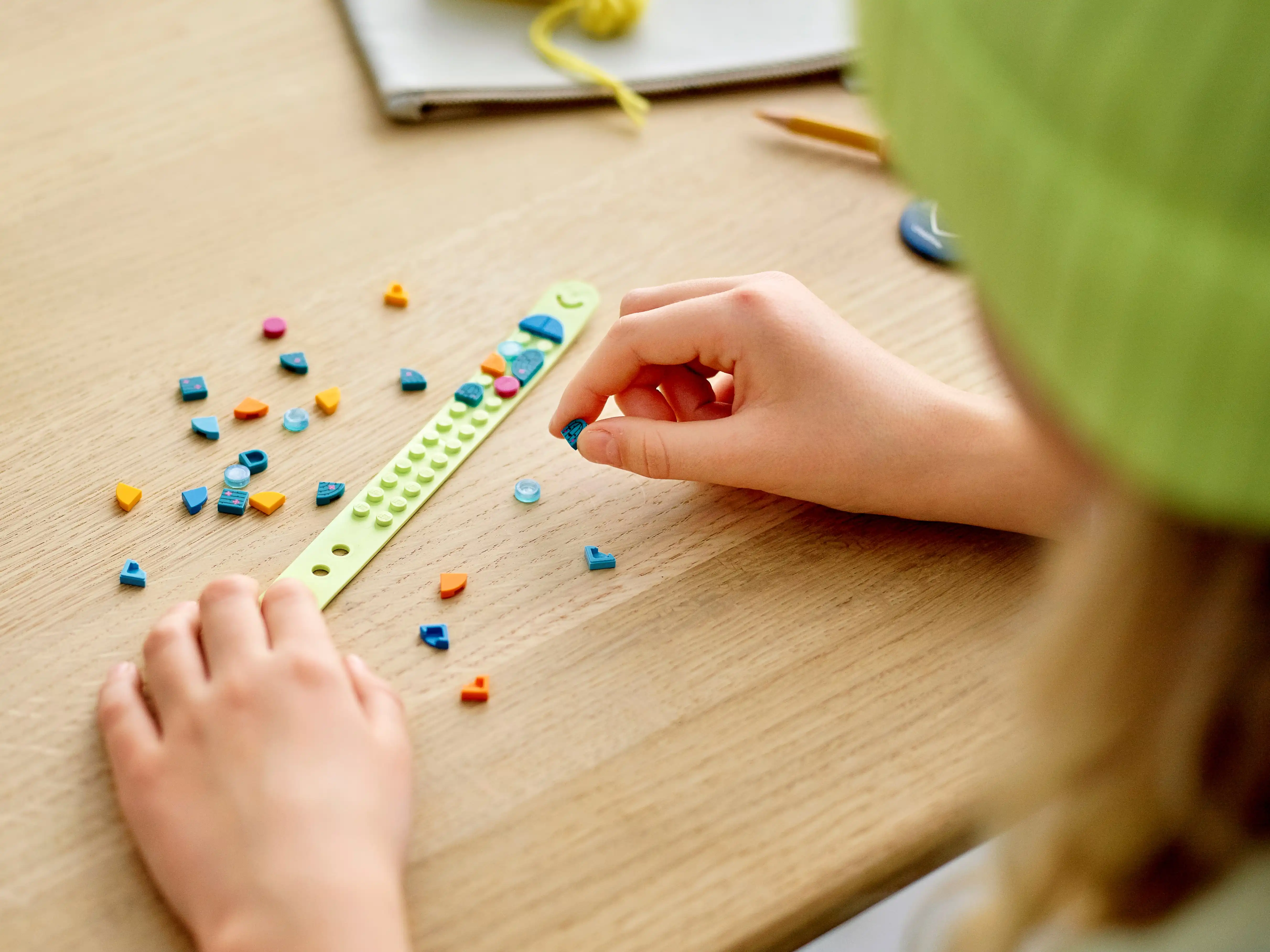 Zdjecie zestawu LEGO 41922 DOTS Bransoletka z kaktusem 4