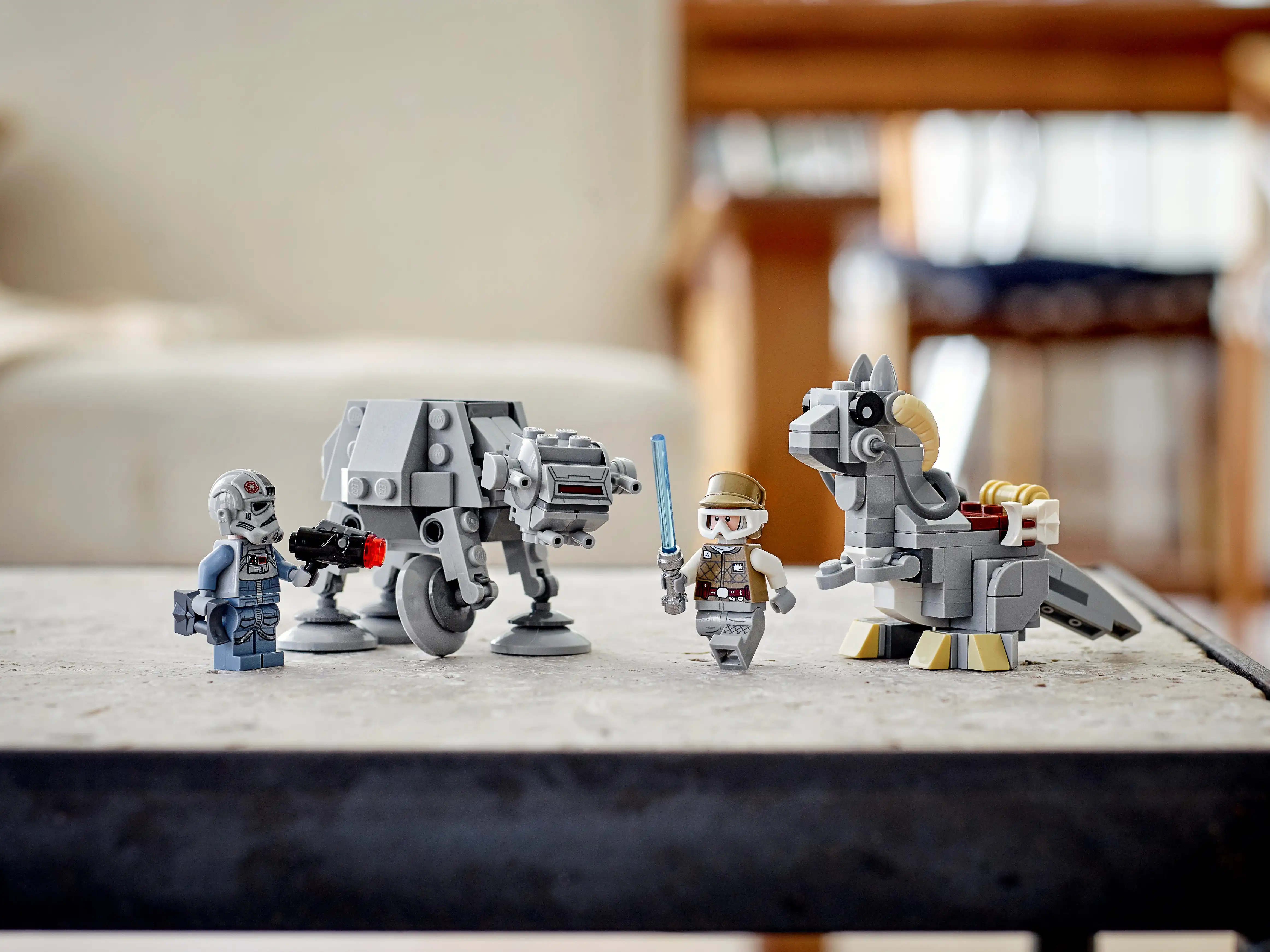 Zdjecie zestawu LEGO 75298 Star Wars Mikromyśliwce: AT-AT™ kontra Tauntaun™ 1
