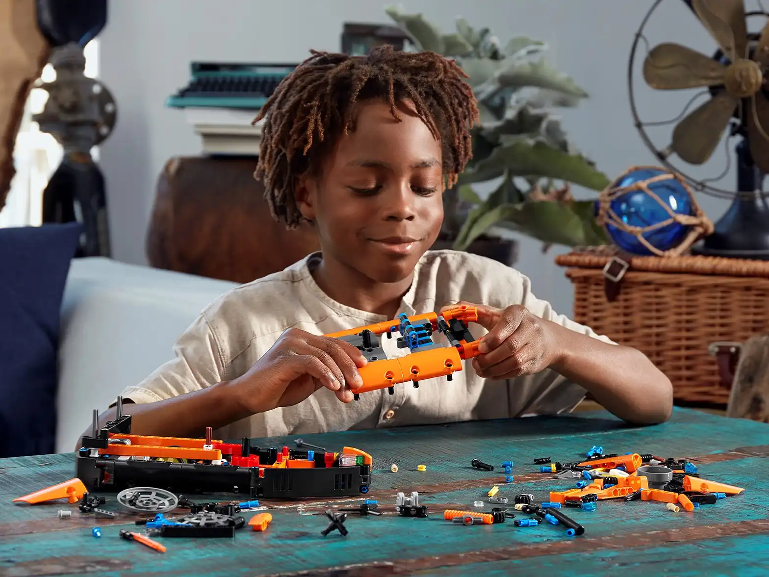 Zdjecie zestawu LEGO 42120 Technic Poduszkowiec ratowniczy 1