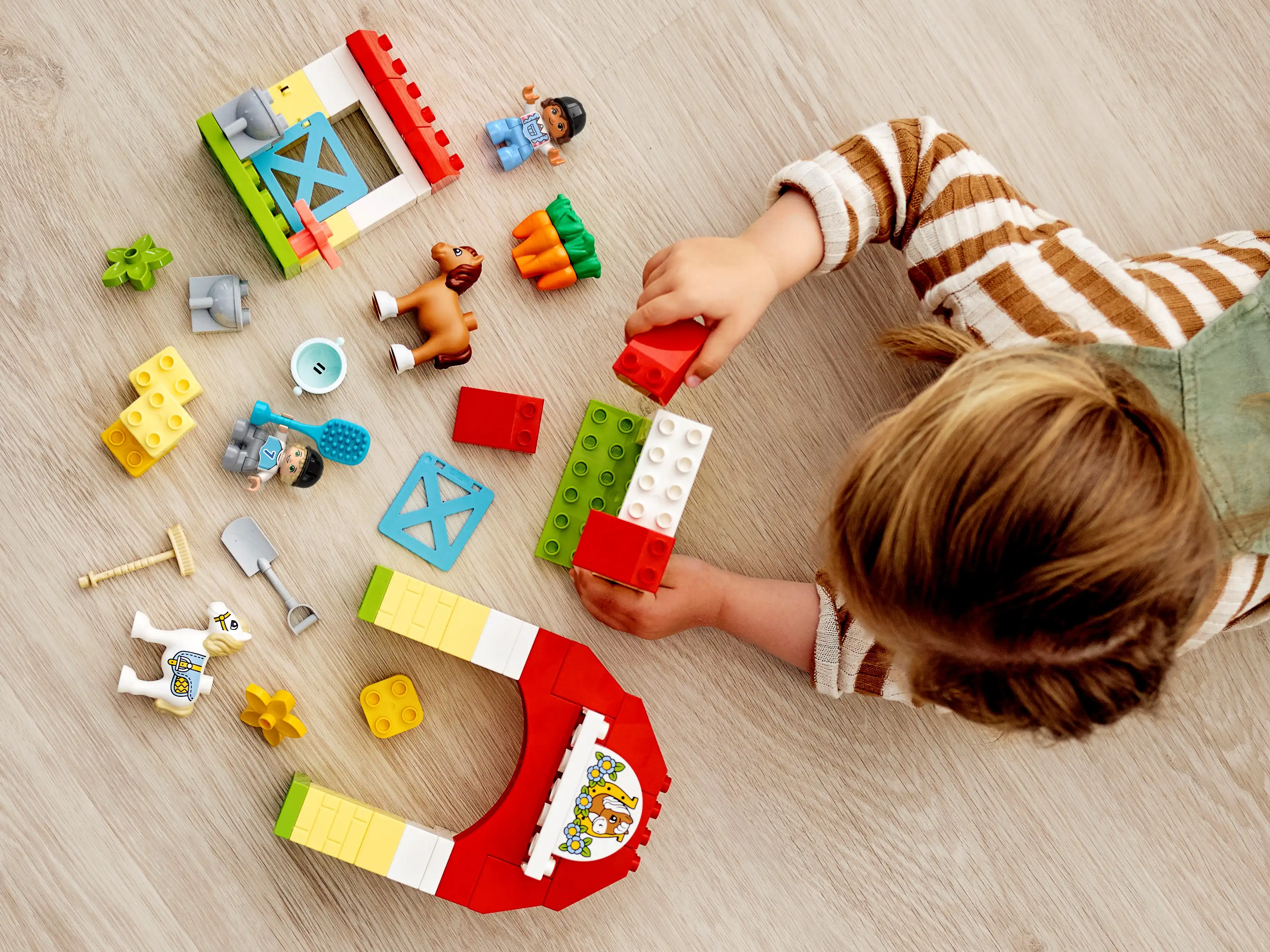 Zdjecie zestawu LEGO 10951 Duplo Stadnina i kucyki 1