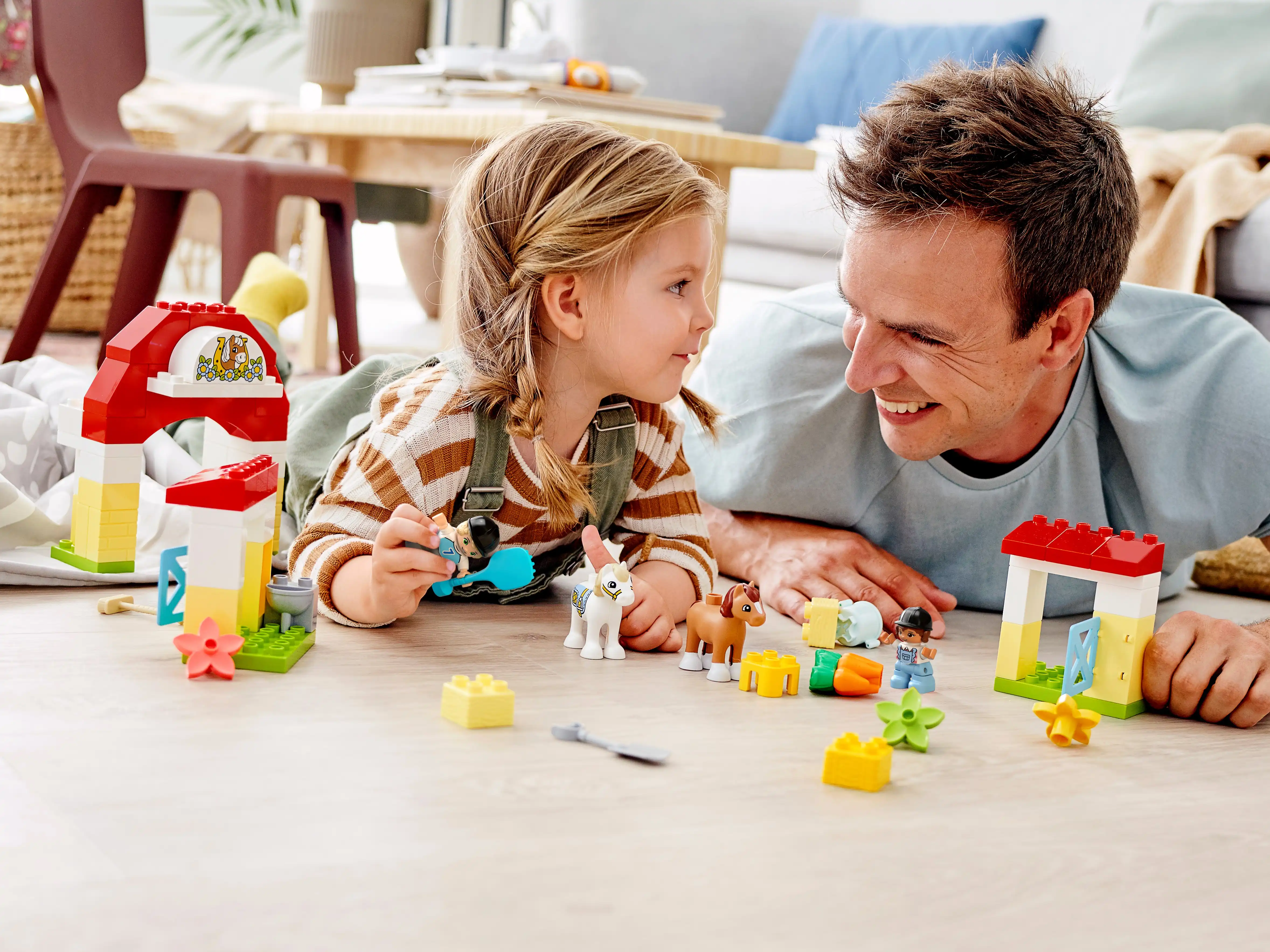 Zdjecie zestawu LEGO 10951 Duplo Stadnina i kucyki 2