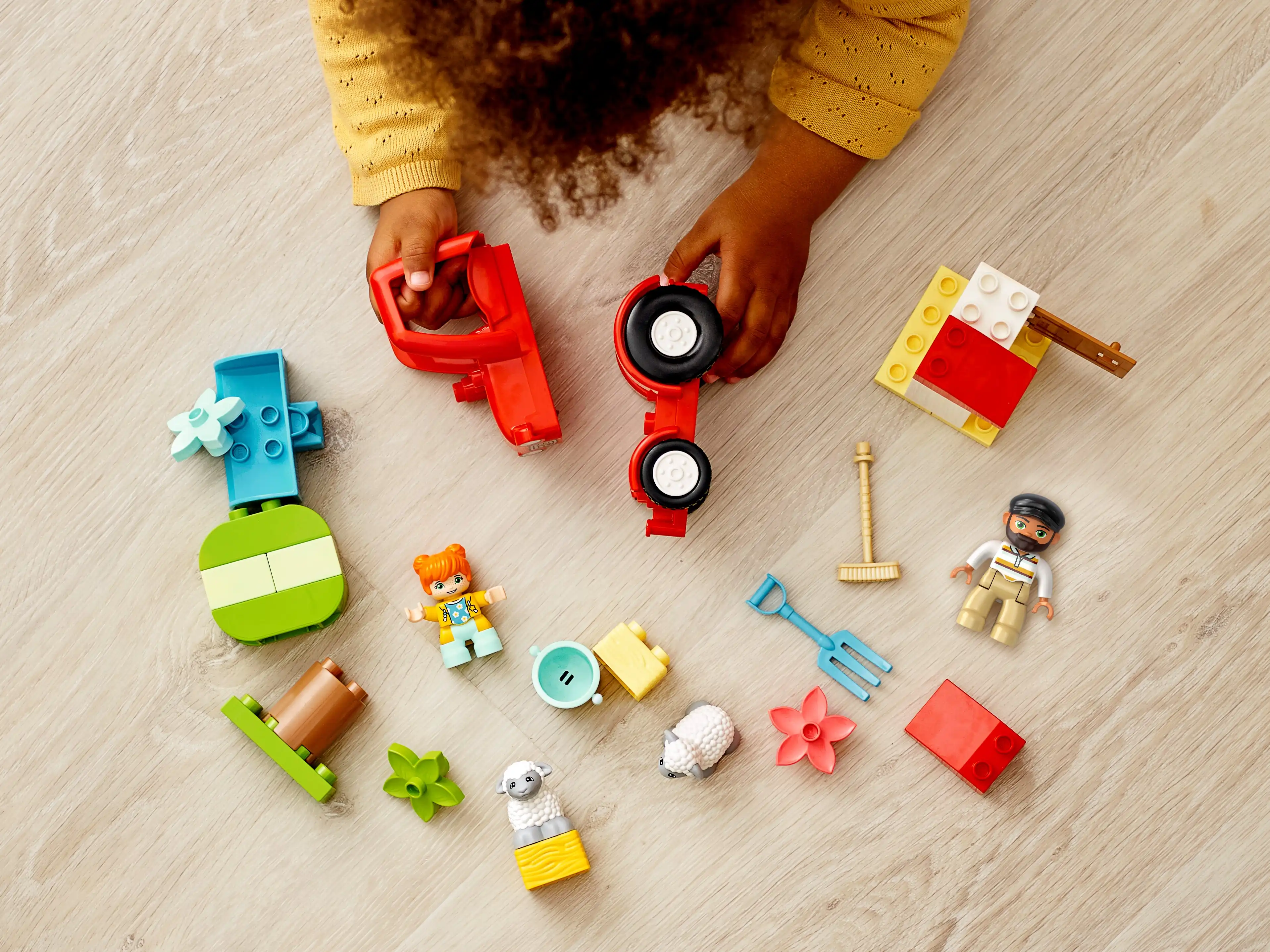 Zdjecie zestawu LEGO 10950 Duplo Traktor i zwierzęta gospodarskie 1