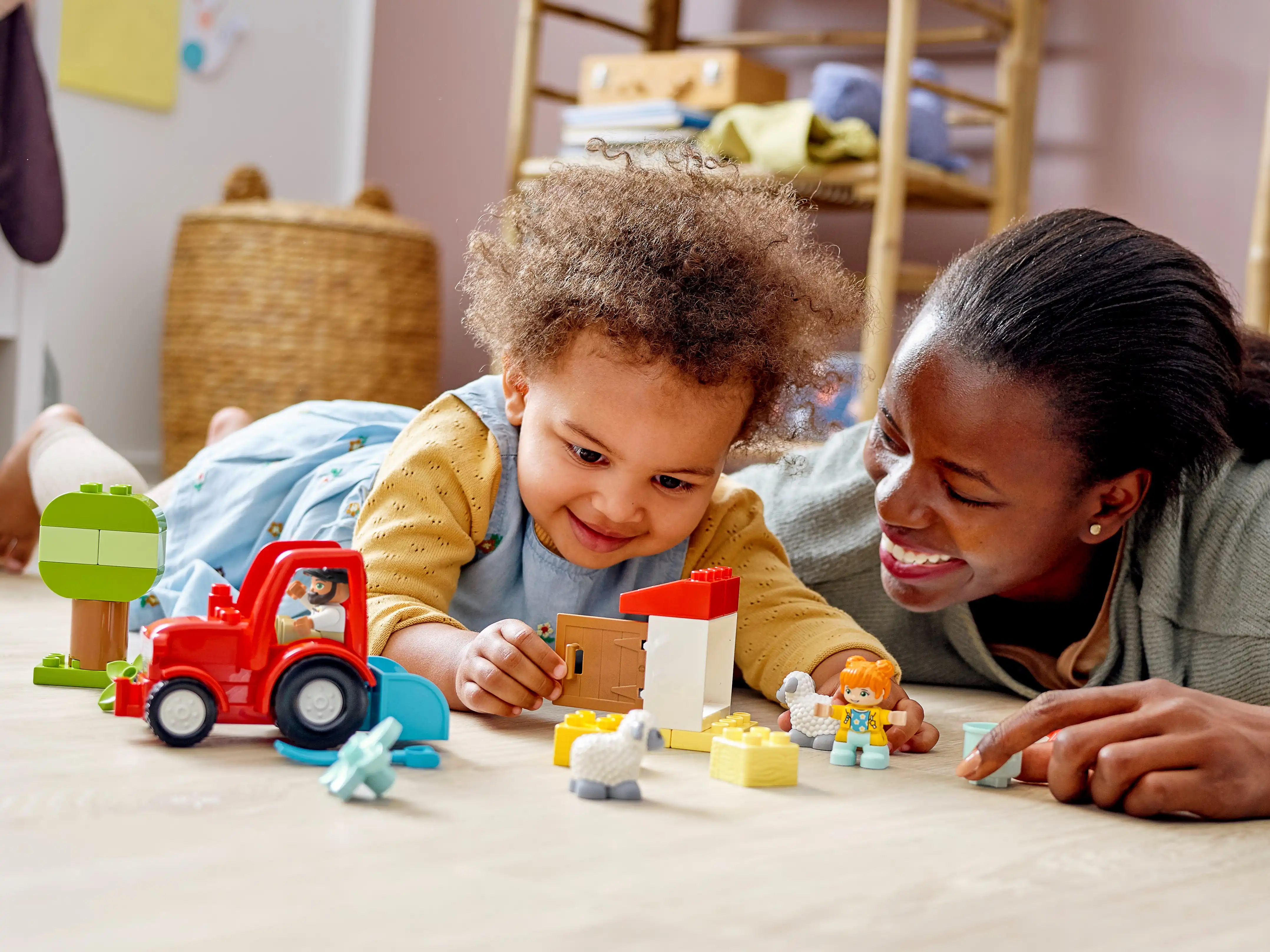 Zdjecie zestawu LEGO 10950 Duplo Traktor i zwierzęta gospodarskie 2