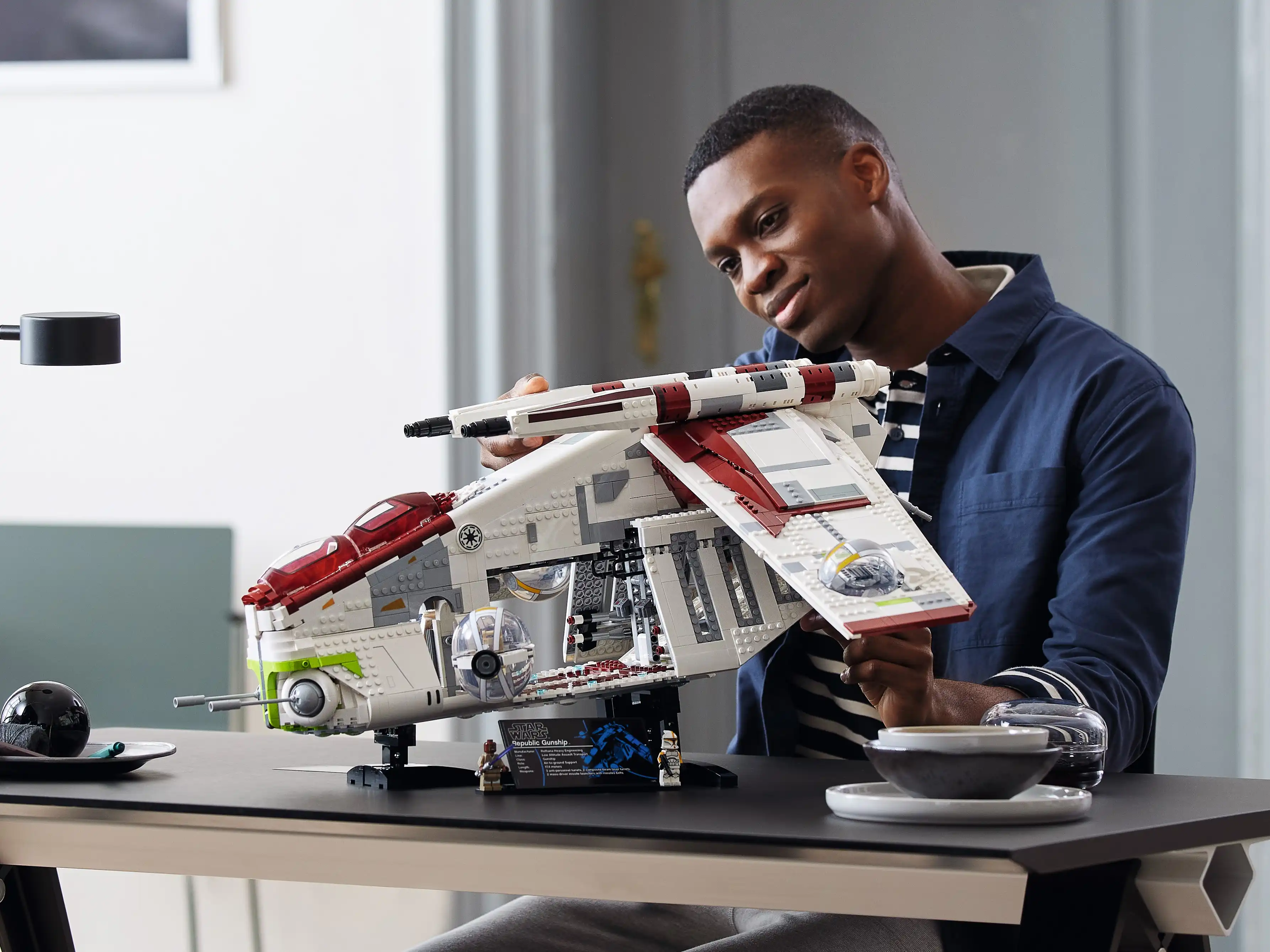 Zdjecie zestawu LEGO 75309 Star Wars Kanonierka Republiki™ 3