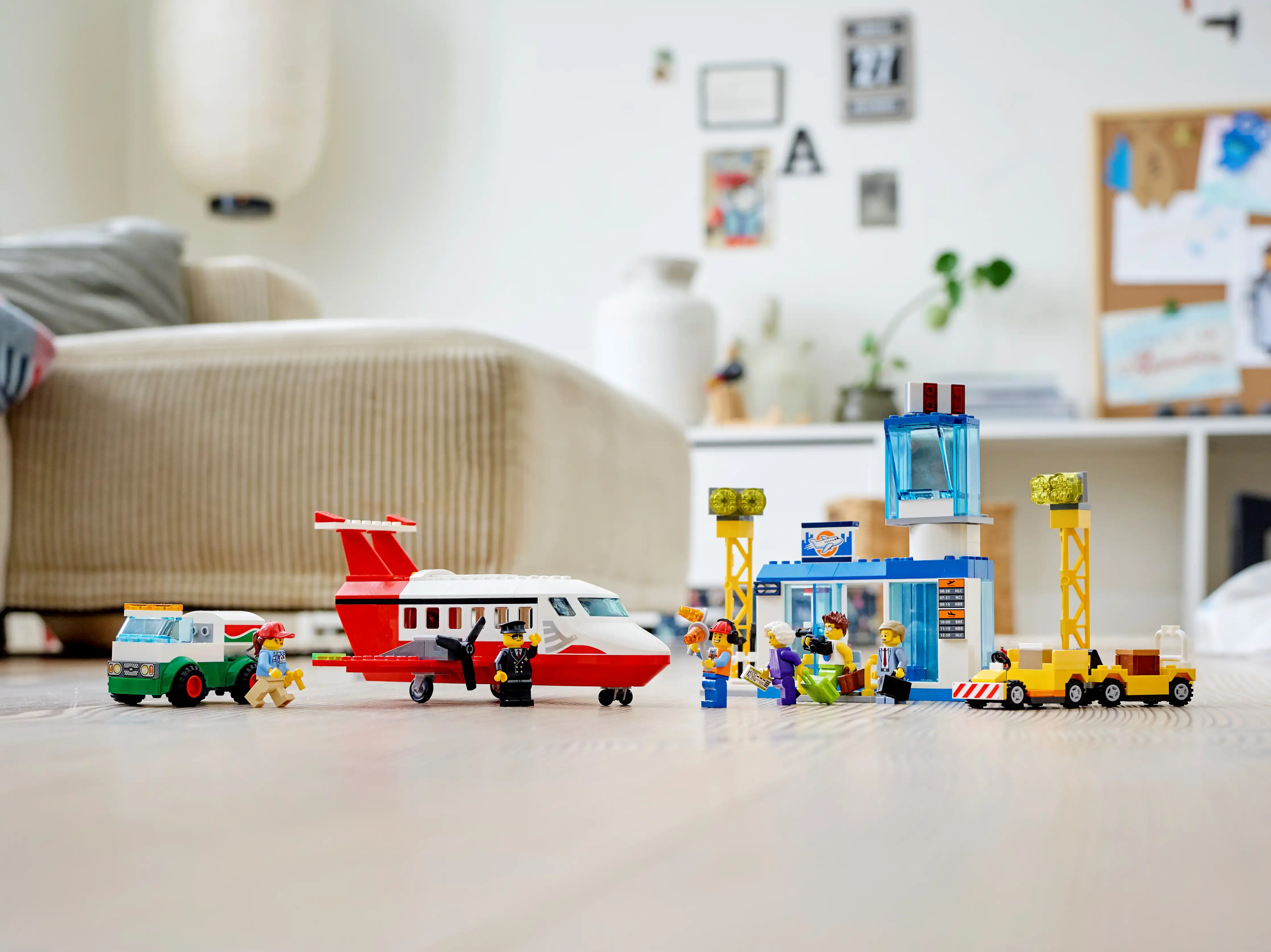 Zdjecie zestawu LEGO 60261 City Centralny port lotniczy 1