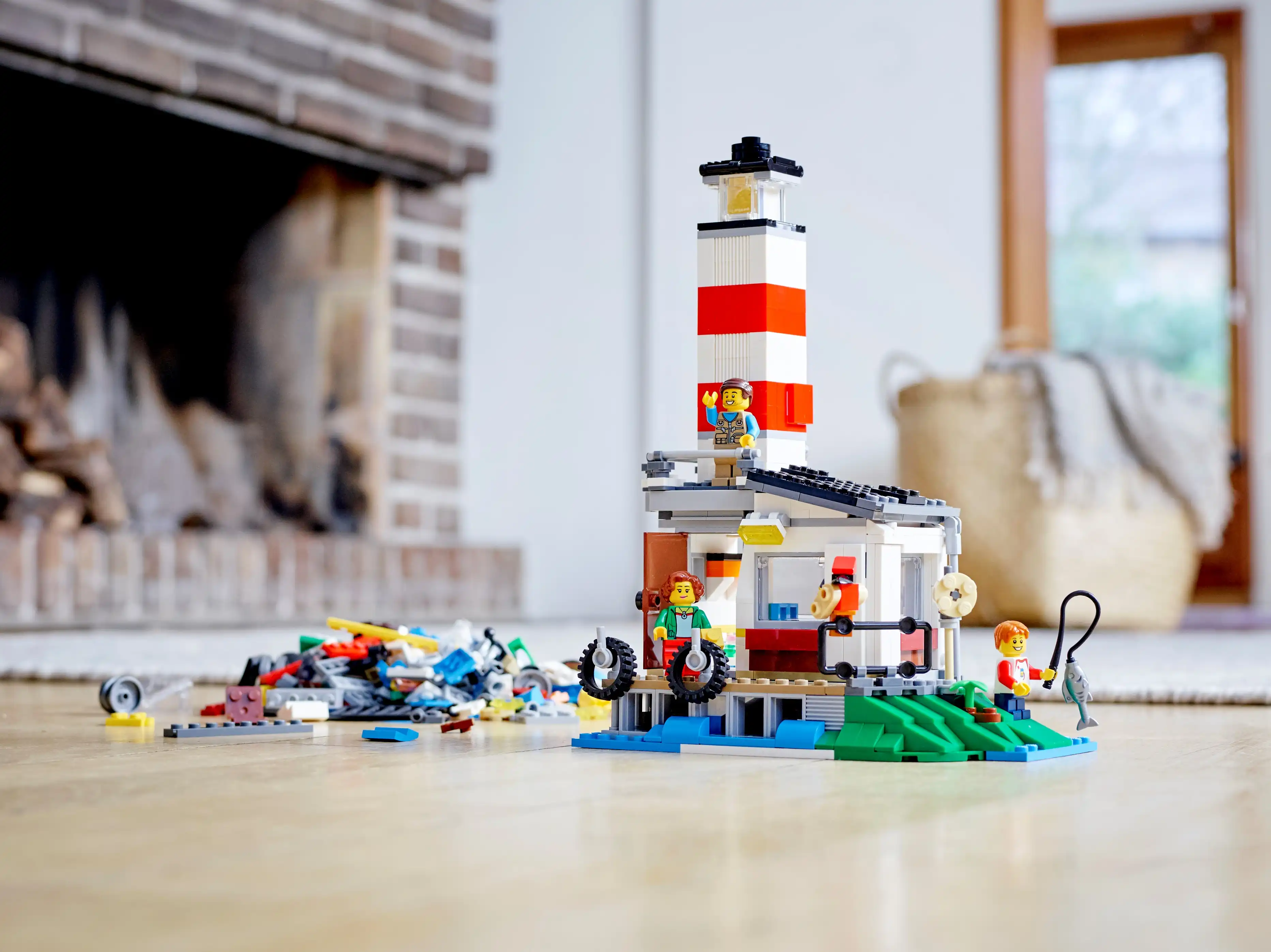 Zdjecie zestawu LEGO 31108 Creator 3 w 1 Wakacyjny kemping z rodziną 3