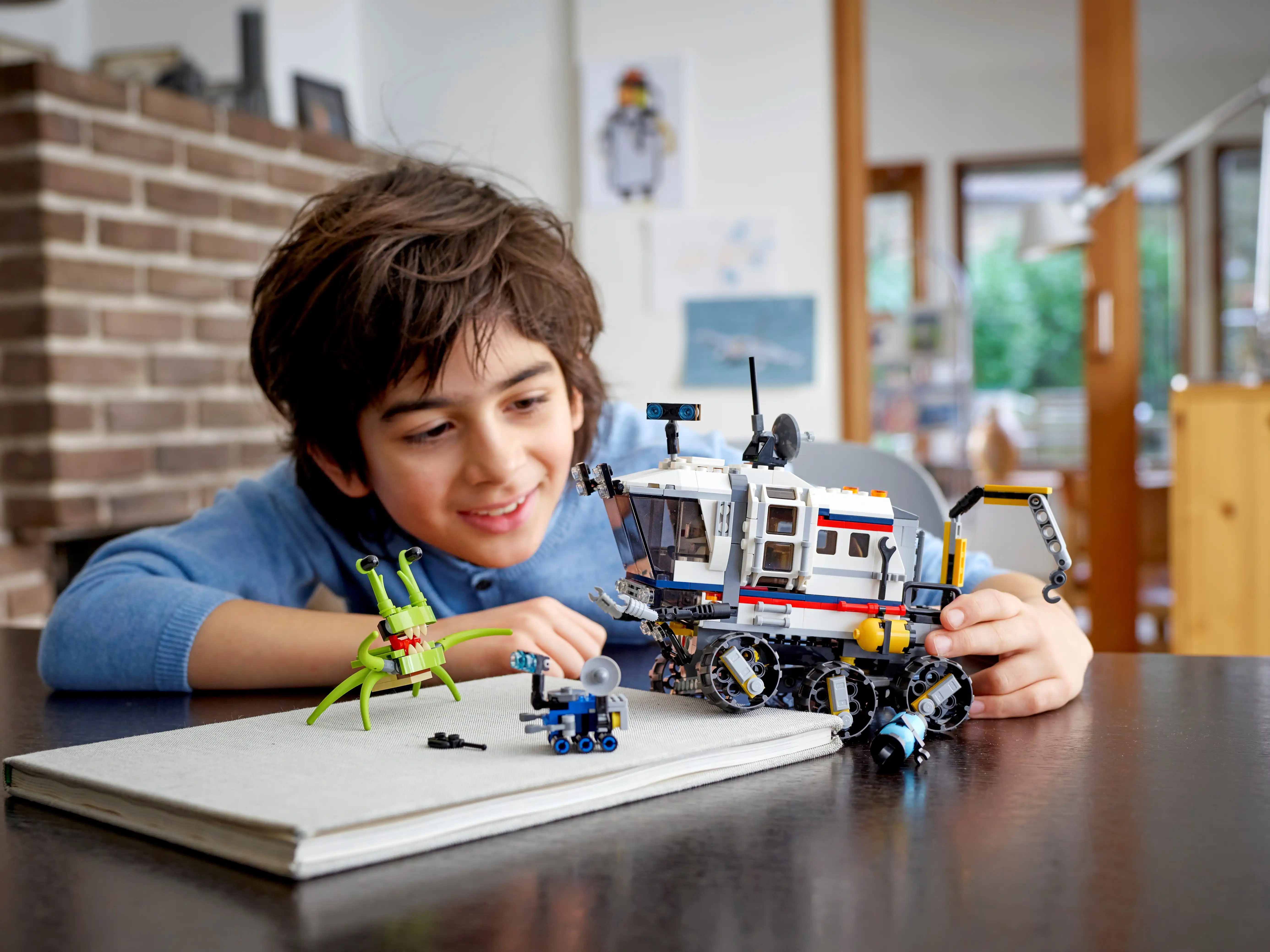 Zdjecie zestawu LEGO 31107 Creator 3 w 1 Łazik kosmiczny 1