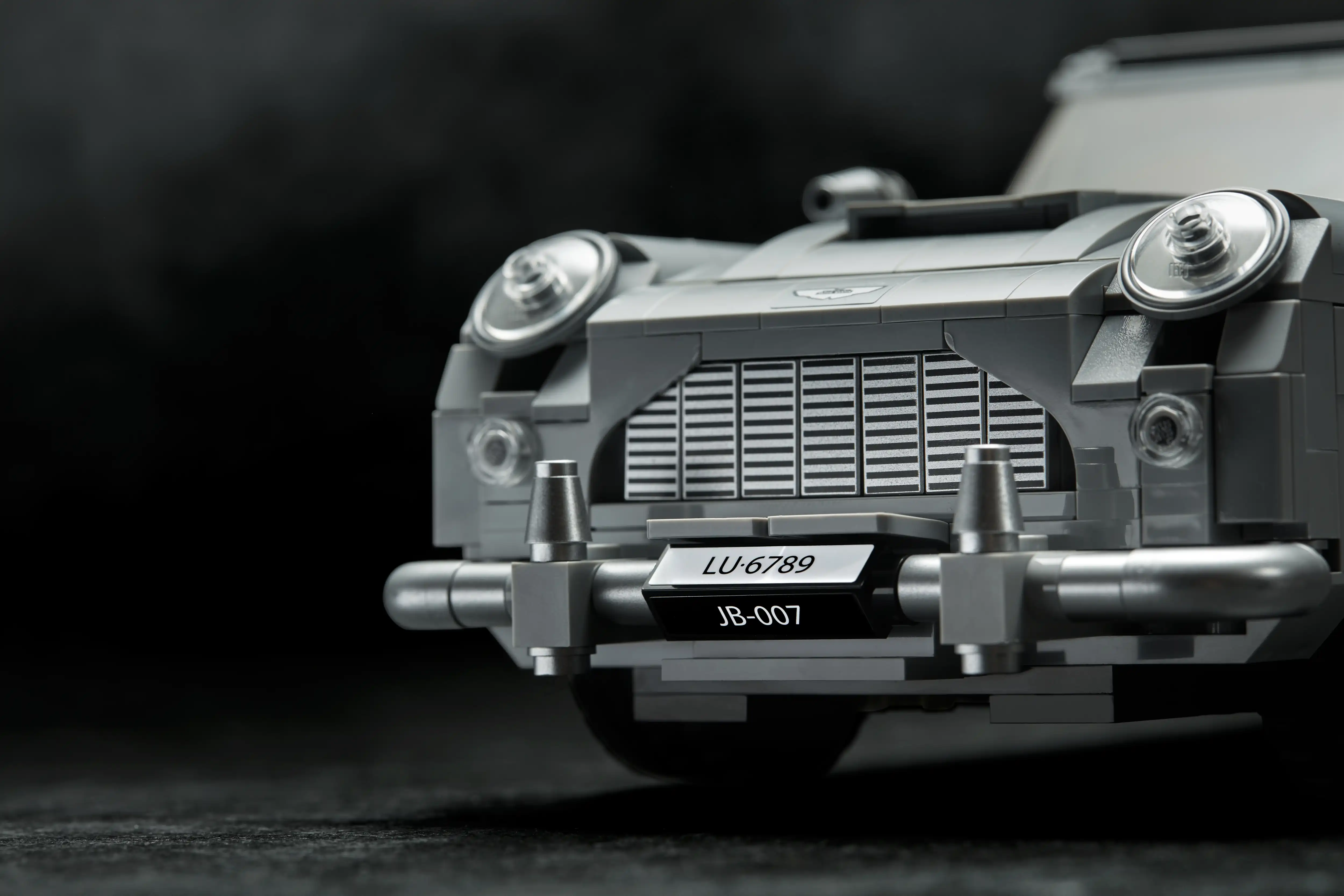Zdjecie zestawu LEGO 10262 Creator Expert Aston Martin DB5 Jamesa Bonda™ 1