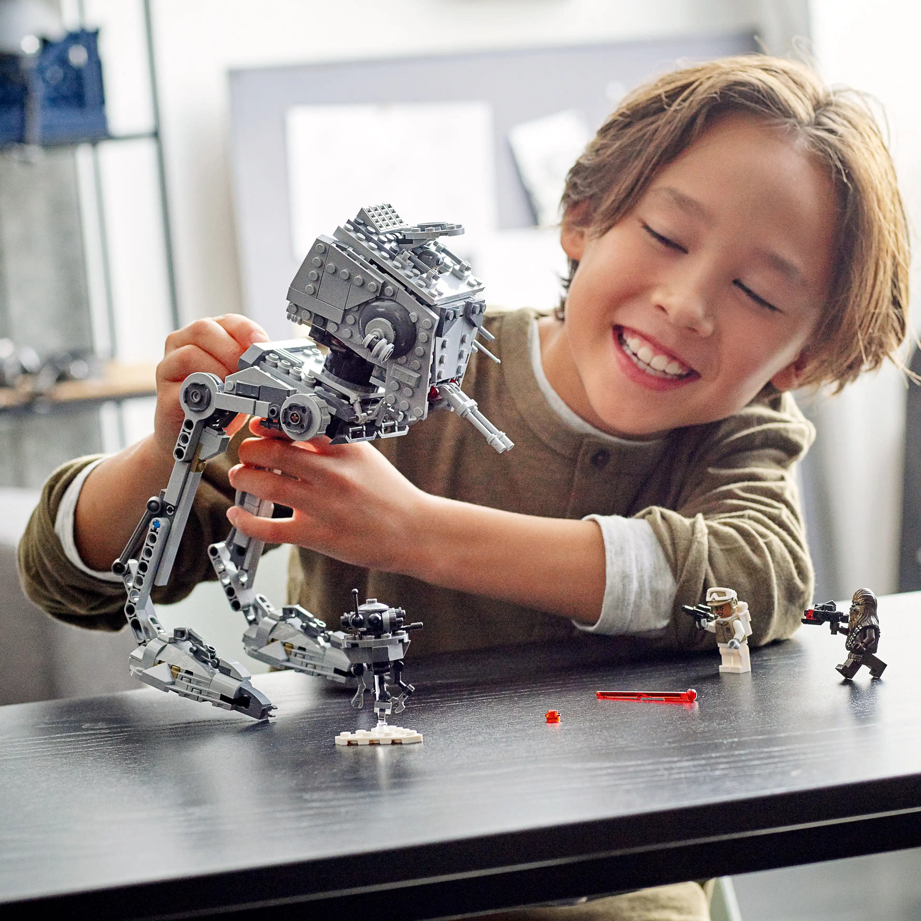 Zdjecie zestawu LEGO 75322 Star Wars LEGO® Star Wars™ AT-ST z Hoth™ 1