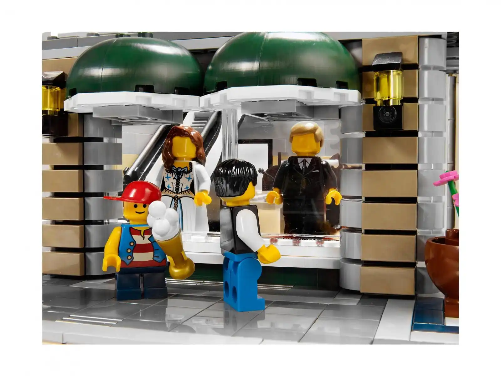 Zdjecie zestawu LEGO 10211 Creator Expert Dom Towarowy 3