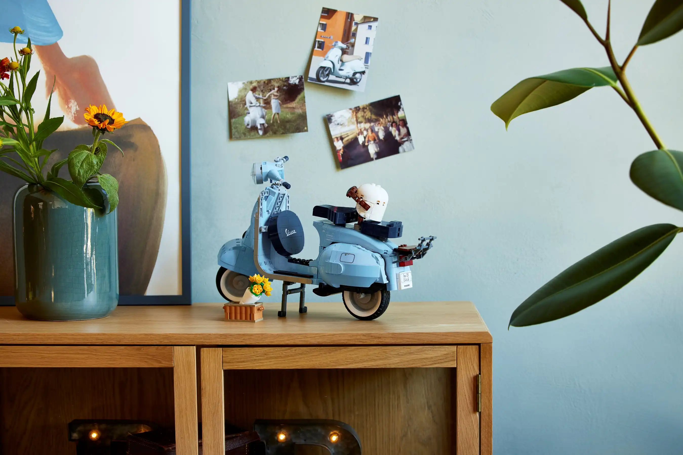 Zdjecie zestawu LEGO 10298 Icons LEGO® Vespa 125 1