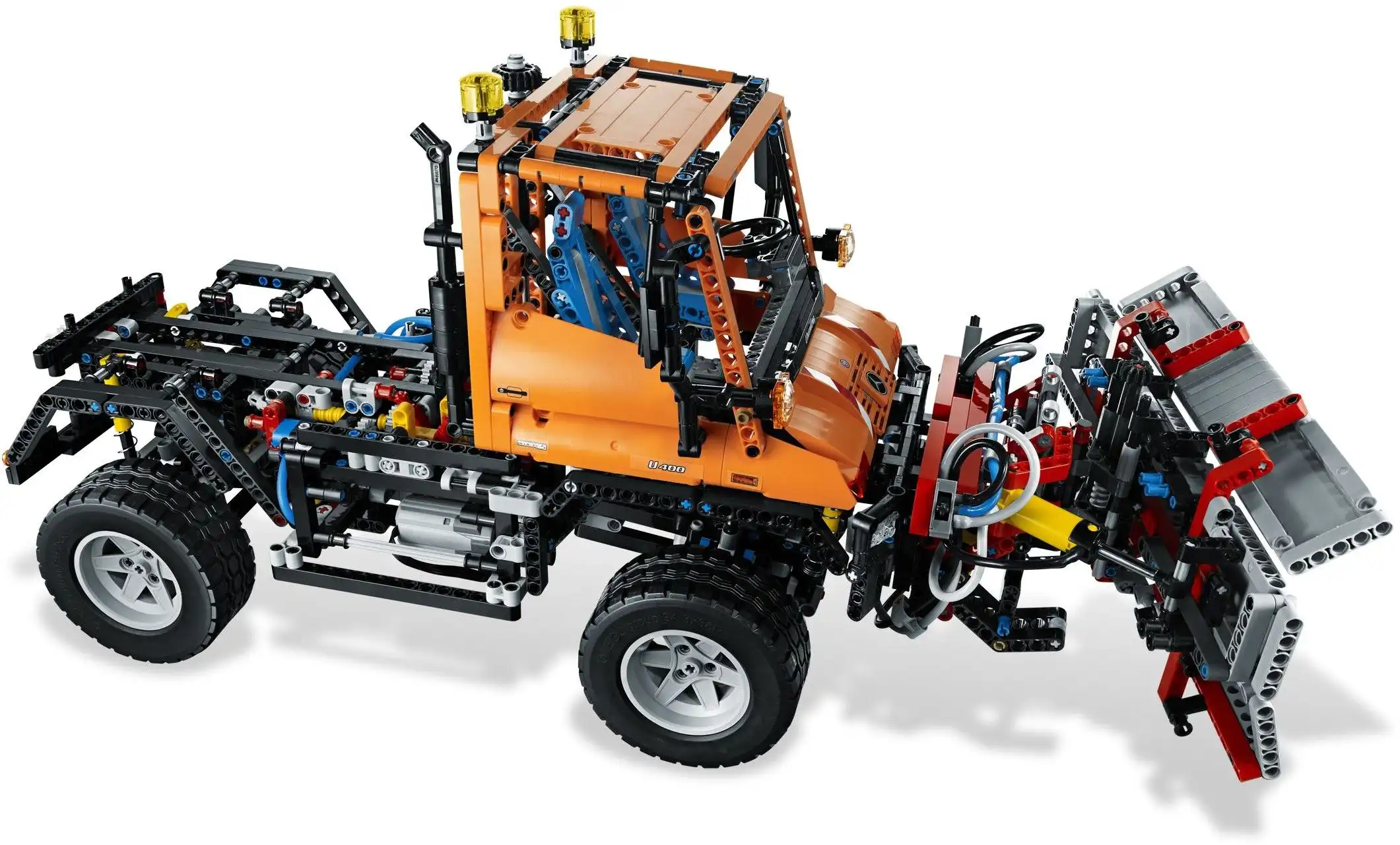 Zdjecie zestawu LEGO 8110 Technic Mercedes-Benz Unimog U 400 3