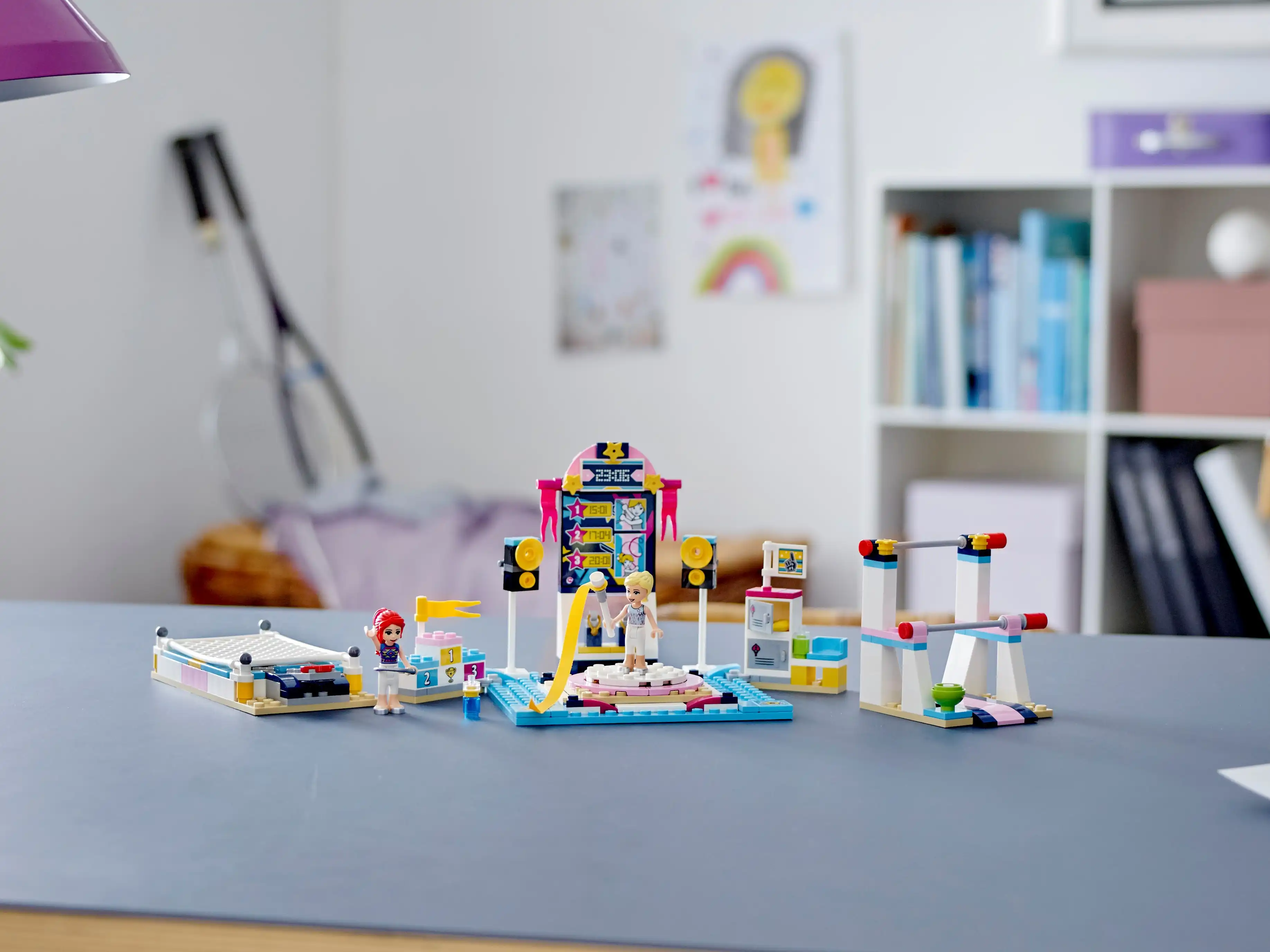 Zdjecie zestawu LEGO 41372 Friends Występ gimnastyczny Stephanie 1