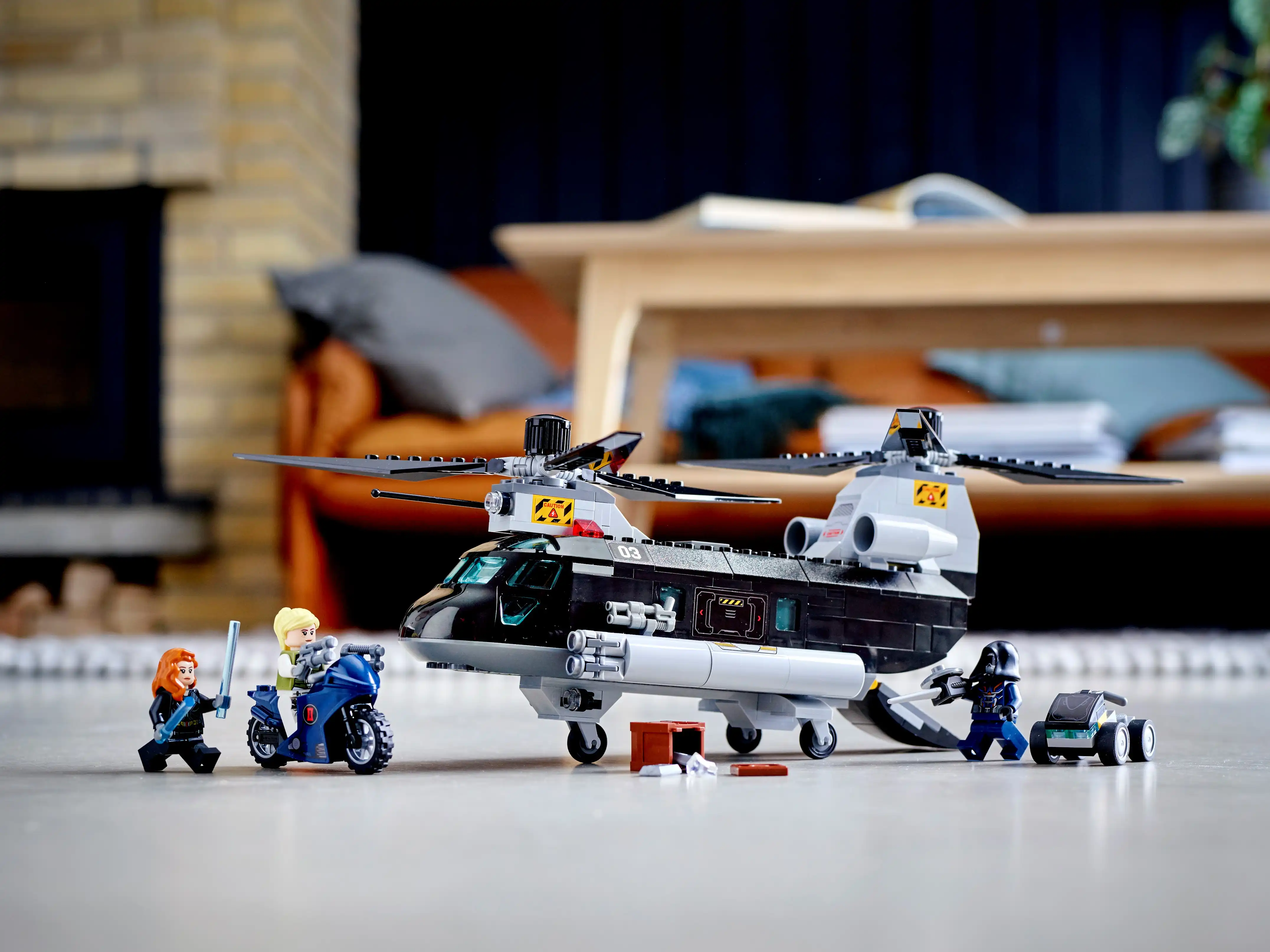 Zdjecie zestawu LEGO 76162 Marvel Czarna Wdowa i pościg helikopterem 3