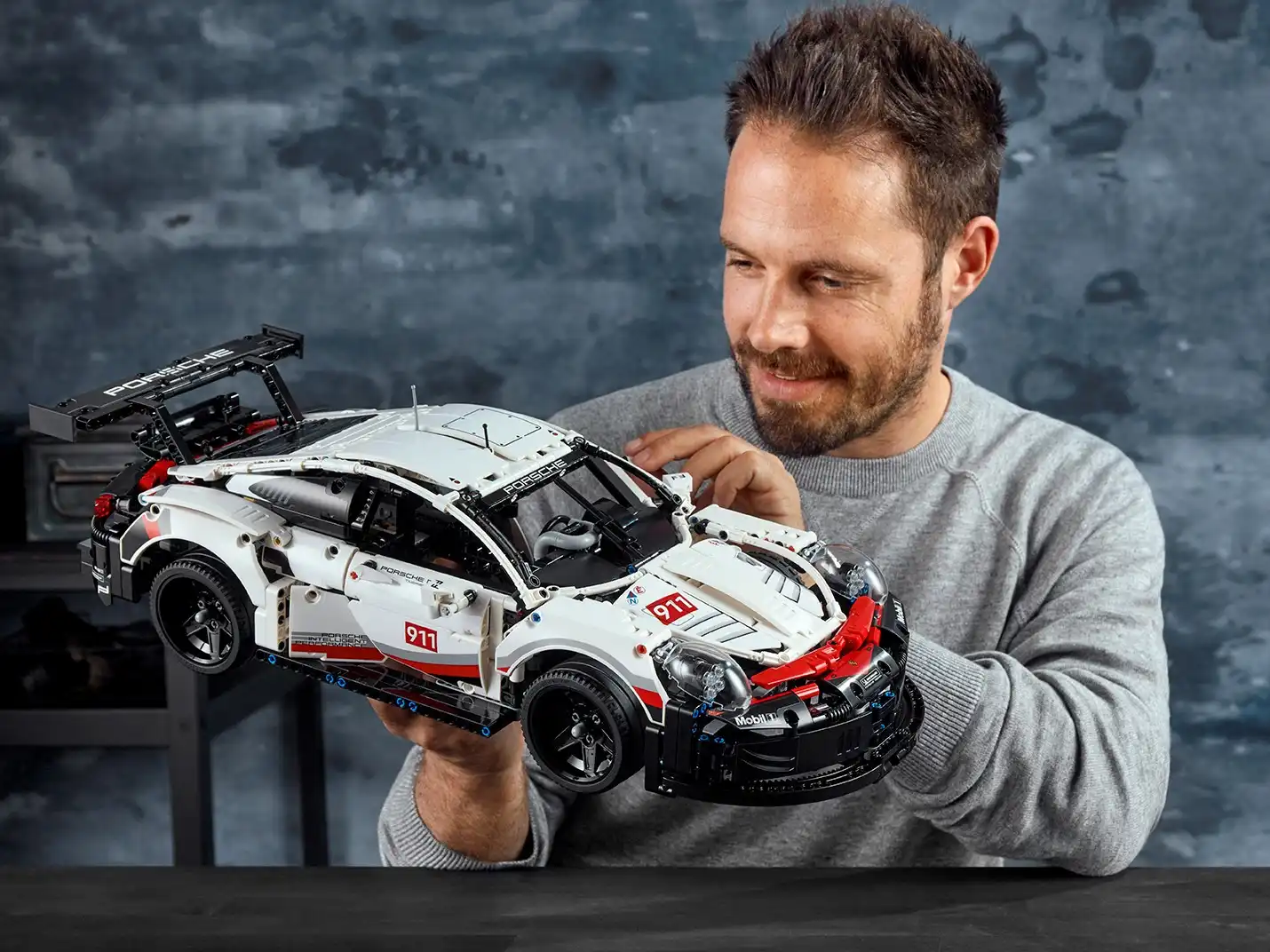 Zdjecie zestawu LEGO 42096 Technic Porsche 911 RSR 1