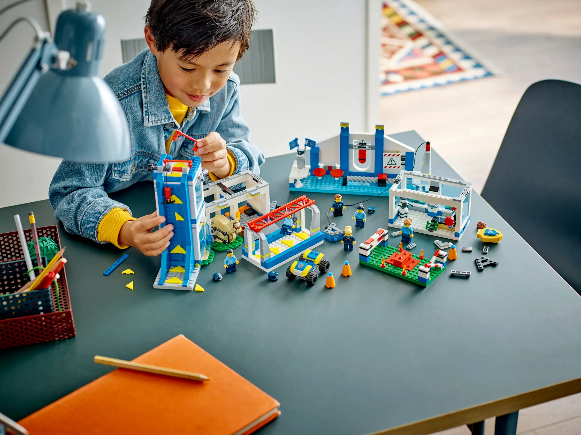 Zdjecie zestawu LEGO 60372 City Akademia policyjna 4