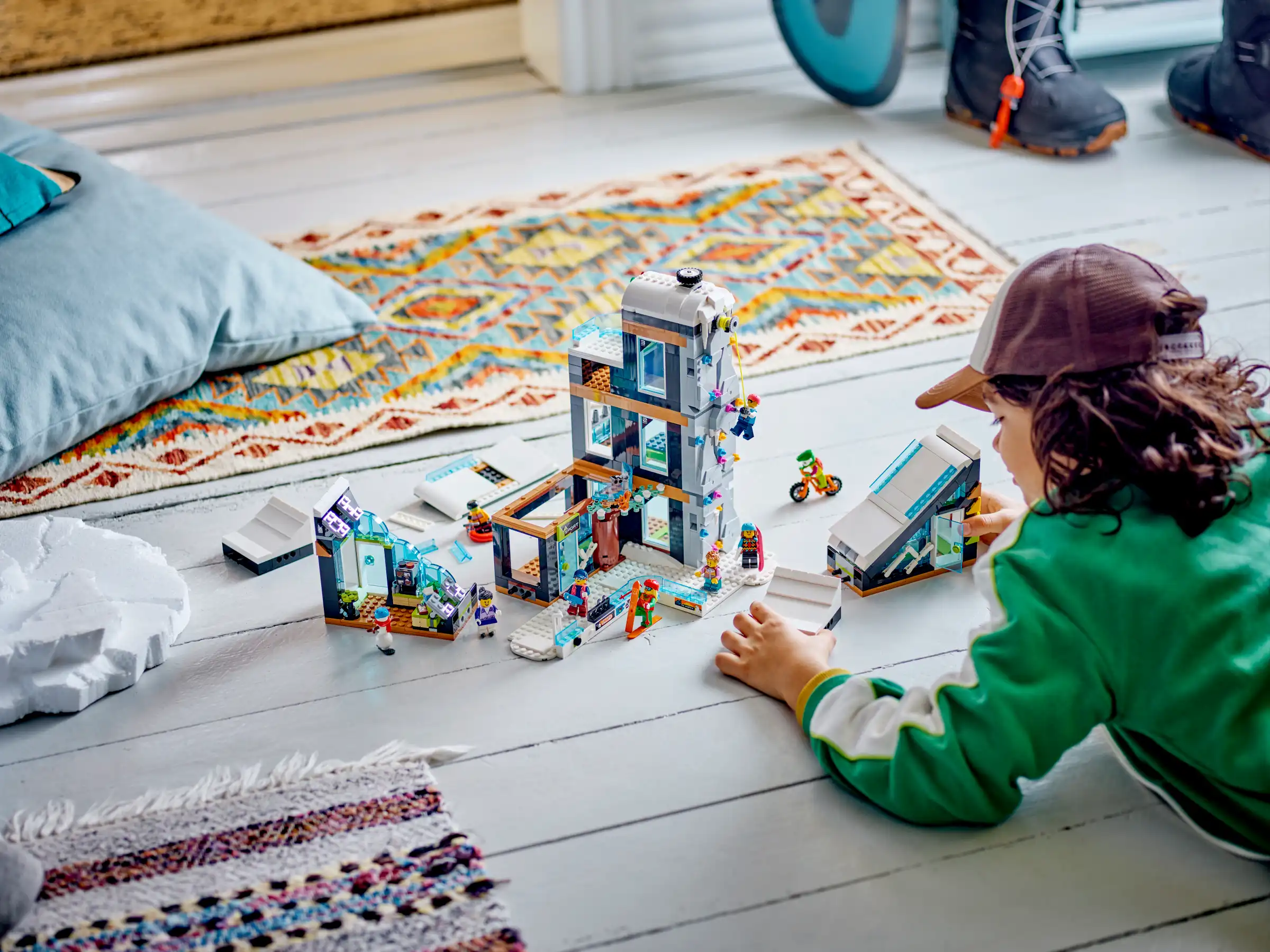 Zdjecie zestawu LEGO 60366 City Centrum narciarskie i wspinaczkowe 3