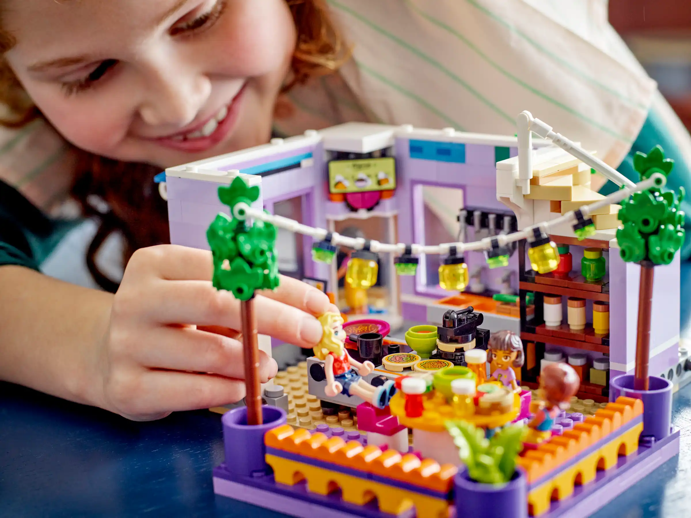 Zdjecie zestawu LEGO 41747 Friends Jadłodajnia w Heartlake 1
