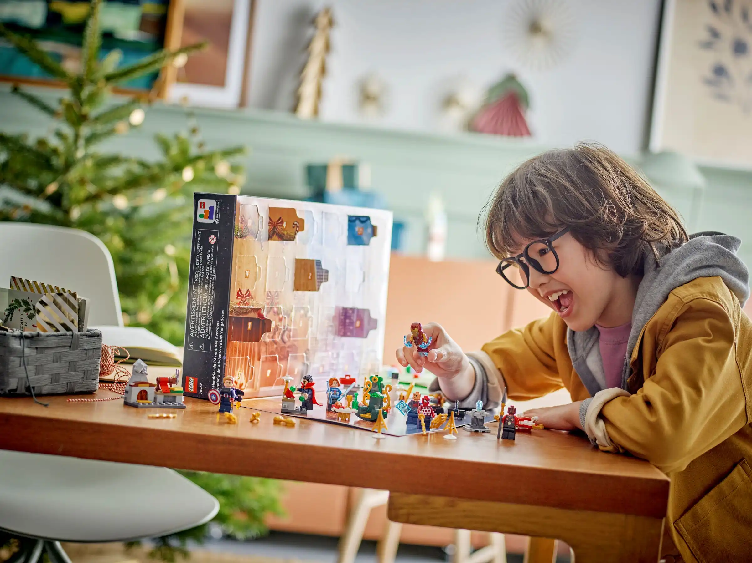 Zdjecie zestawu LEGO 76267  Kalendarz Adwentowy 4