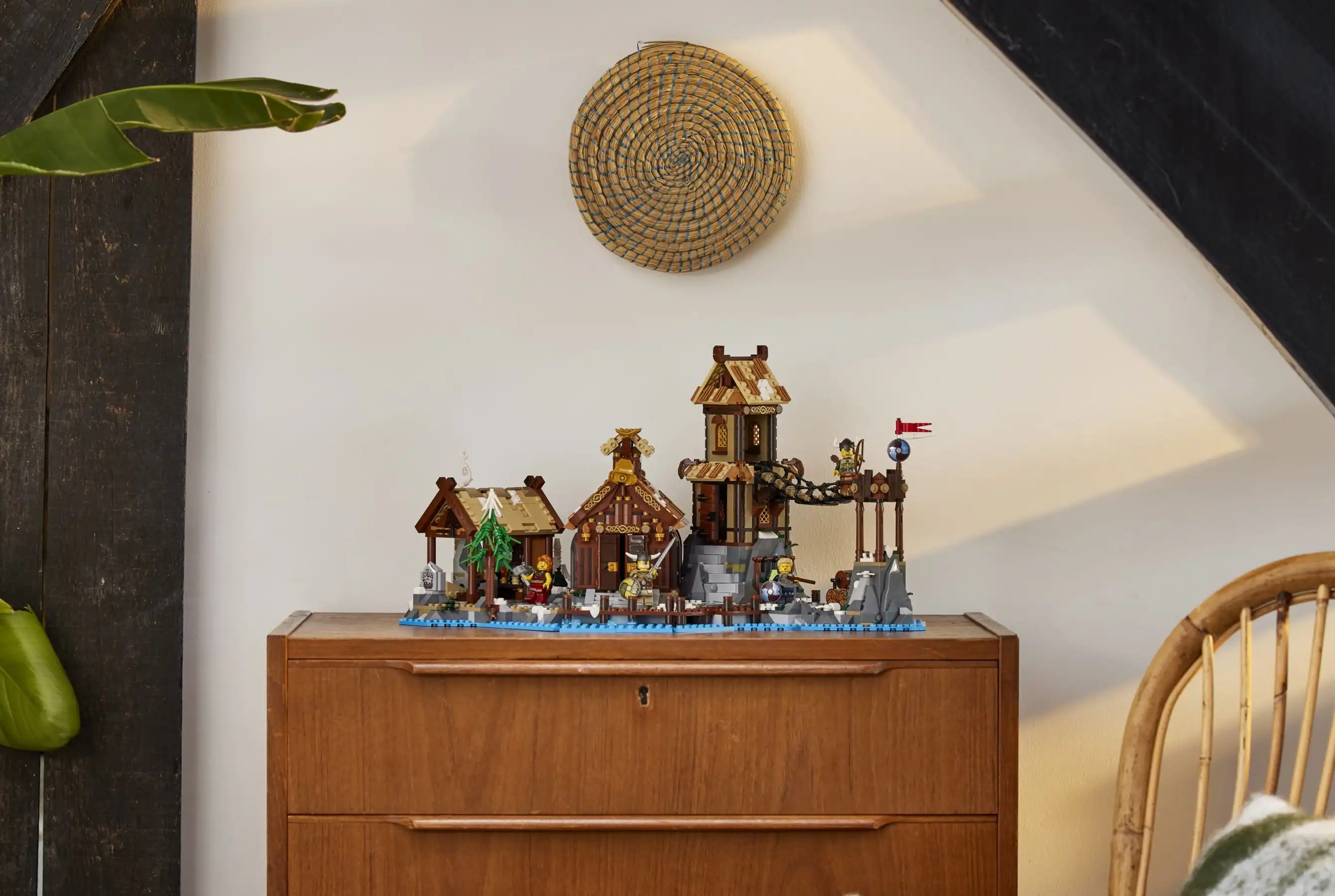 Zdjecie zestawu LEGO 21343 Ideas Wioska Wikingów 4
