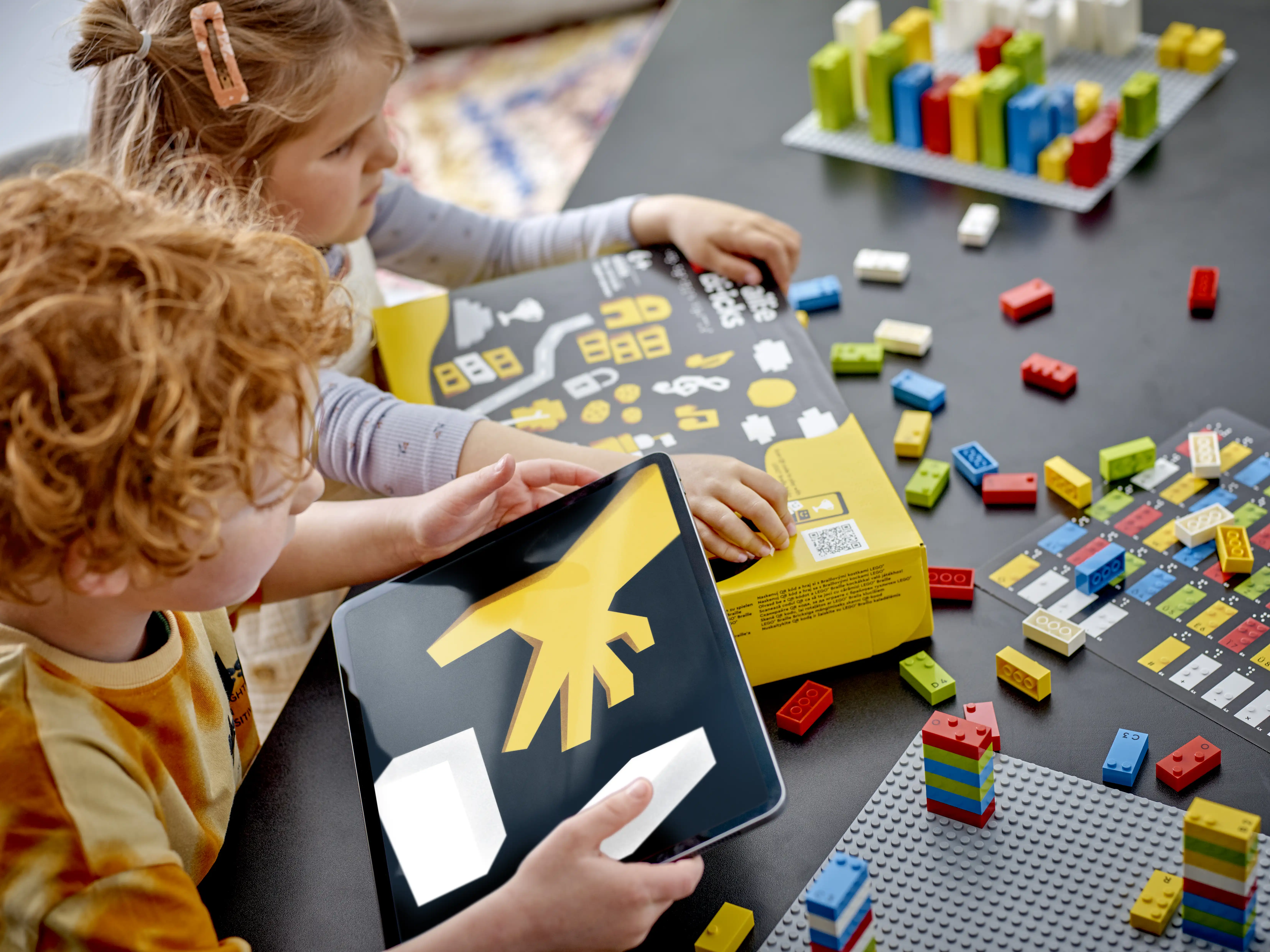 Zdjecie zestawu LEGO 40655 Okolicznościowe Zabawa z alfabetem Braille’a - francuski 4
