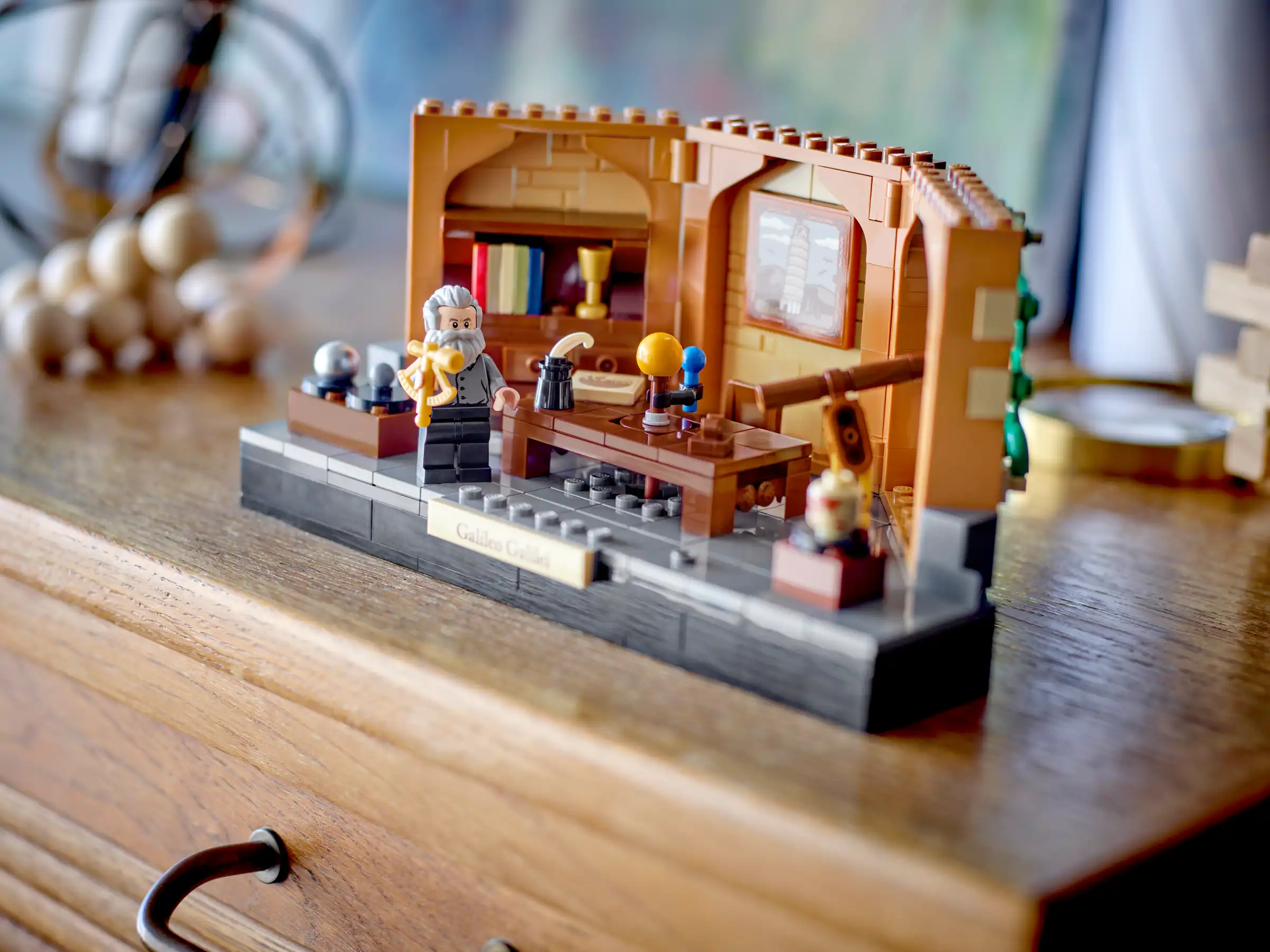 Zdjecie zestawu LEGO 40595 Ideas Hołd dla Galileusza 4