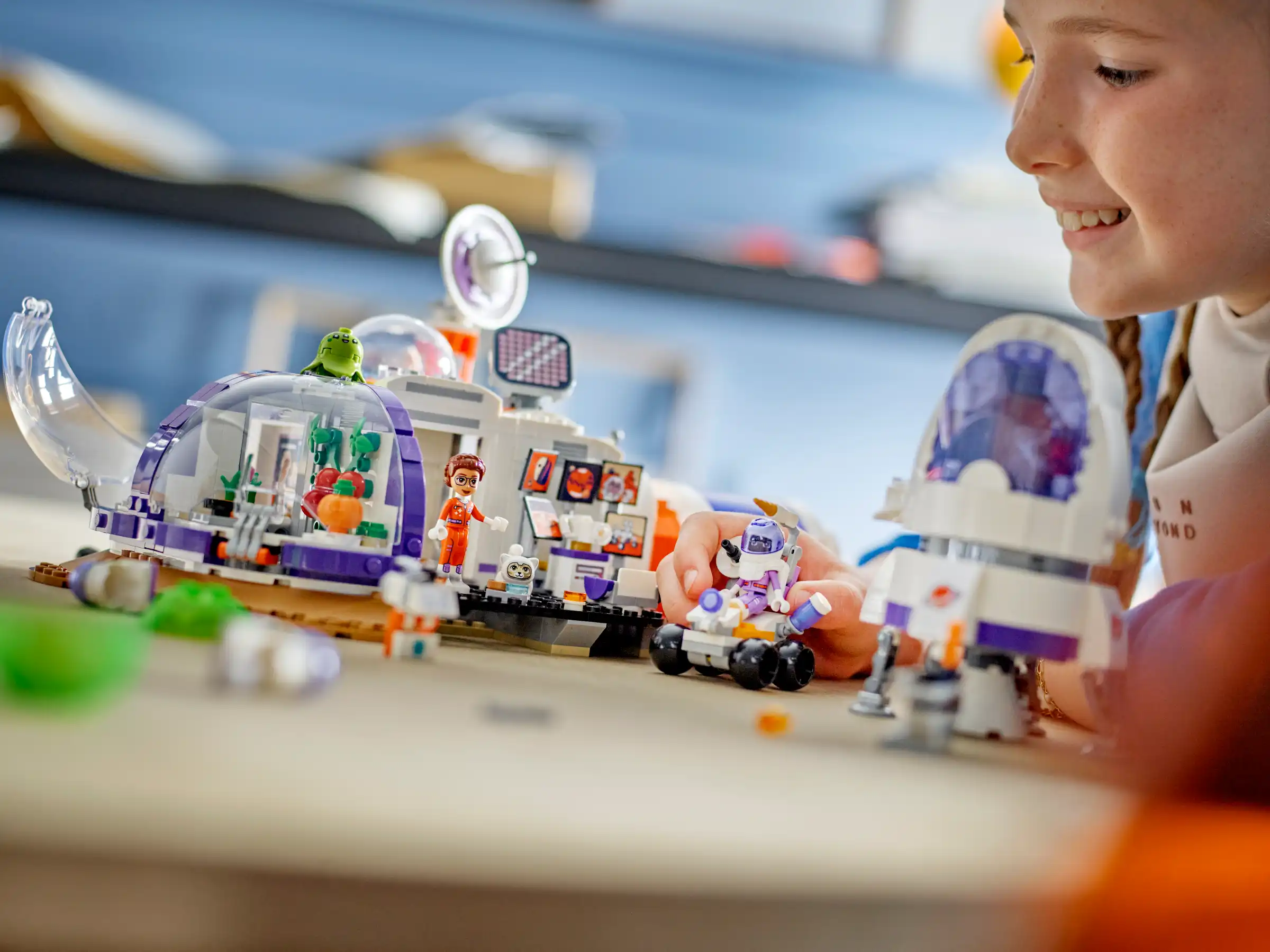 Zdjecie zestawu LEGO 42605 Friends Stacja kosmiczna i rakieta 2