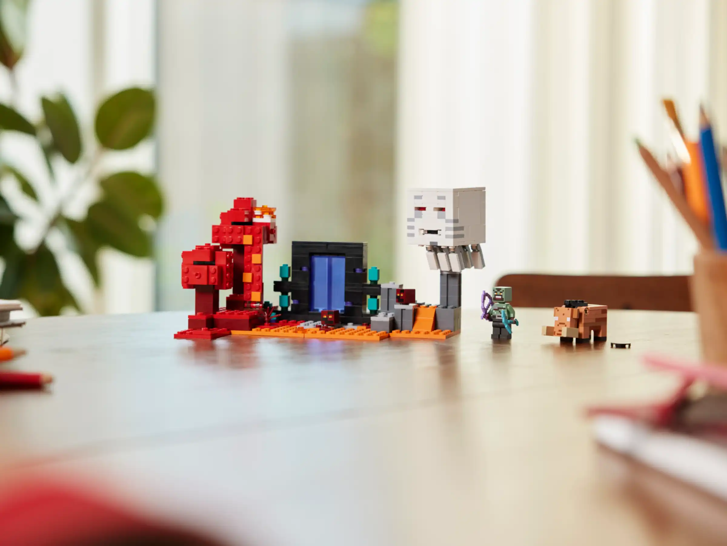 Zdjecie zestawu LEGO 21255 Minecraft Zasadzka w portalu do Netheru 1