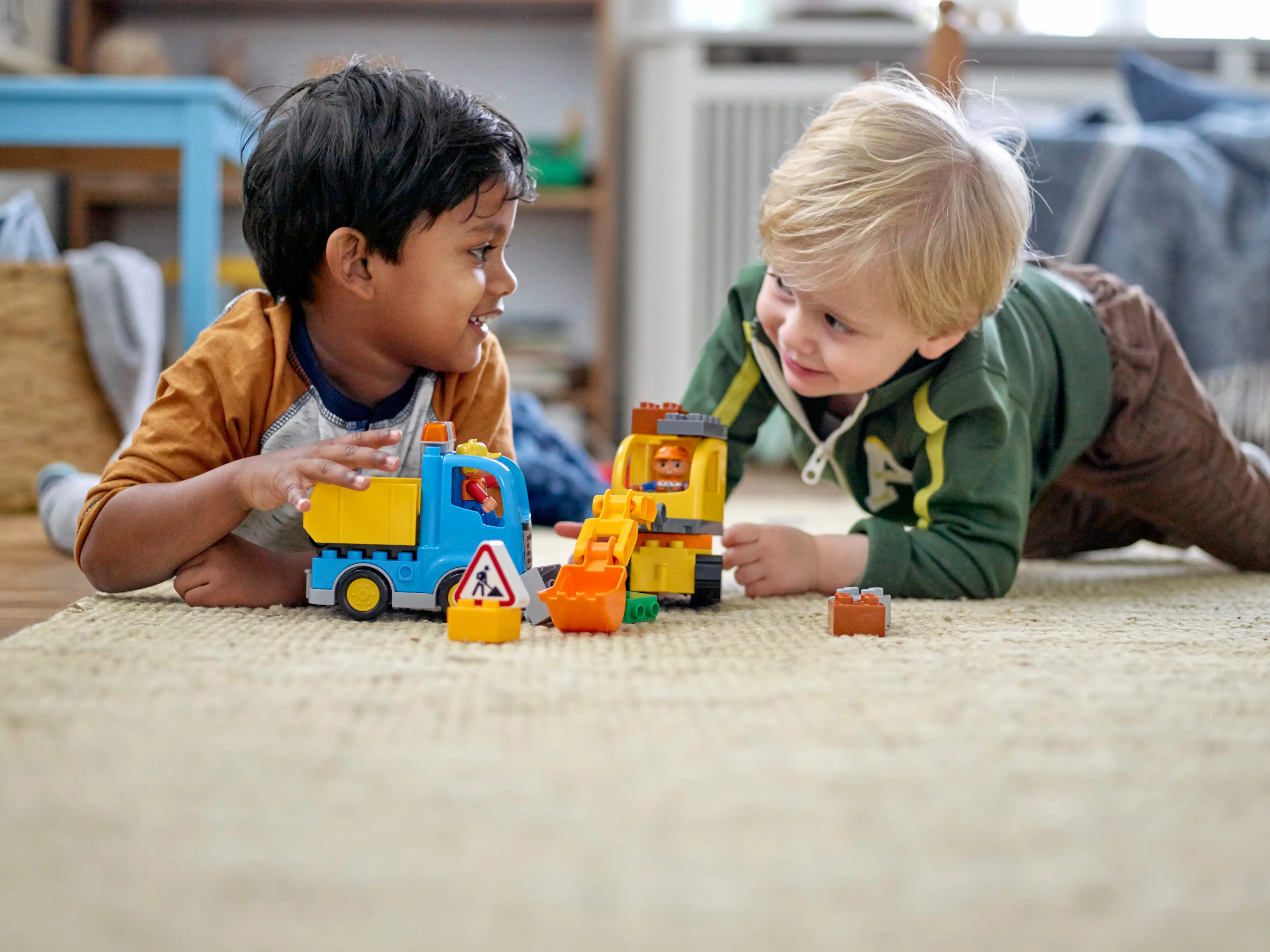 Zdjecie zestawu LEGO 10812 Duplo Ciężarówka i koparka gąsienicowa 3