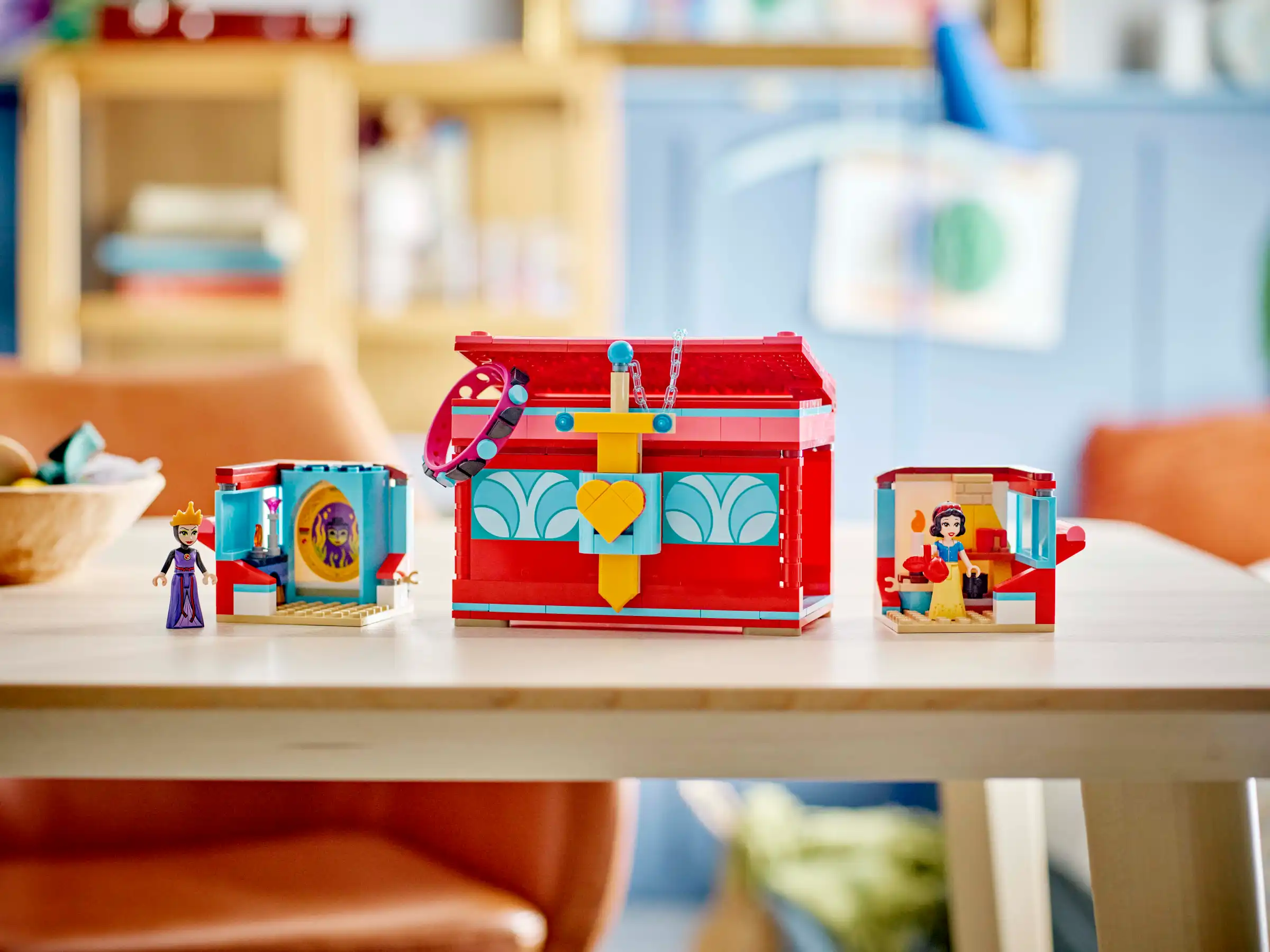 Zdjecie zestawu LEGO 43276 Disney Szkatułka na biżuterię z Królewną Śnieżką 1