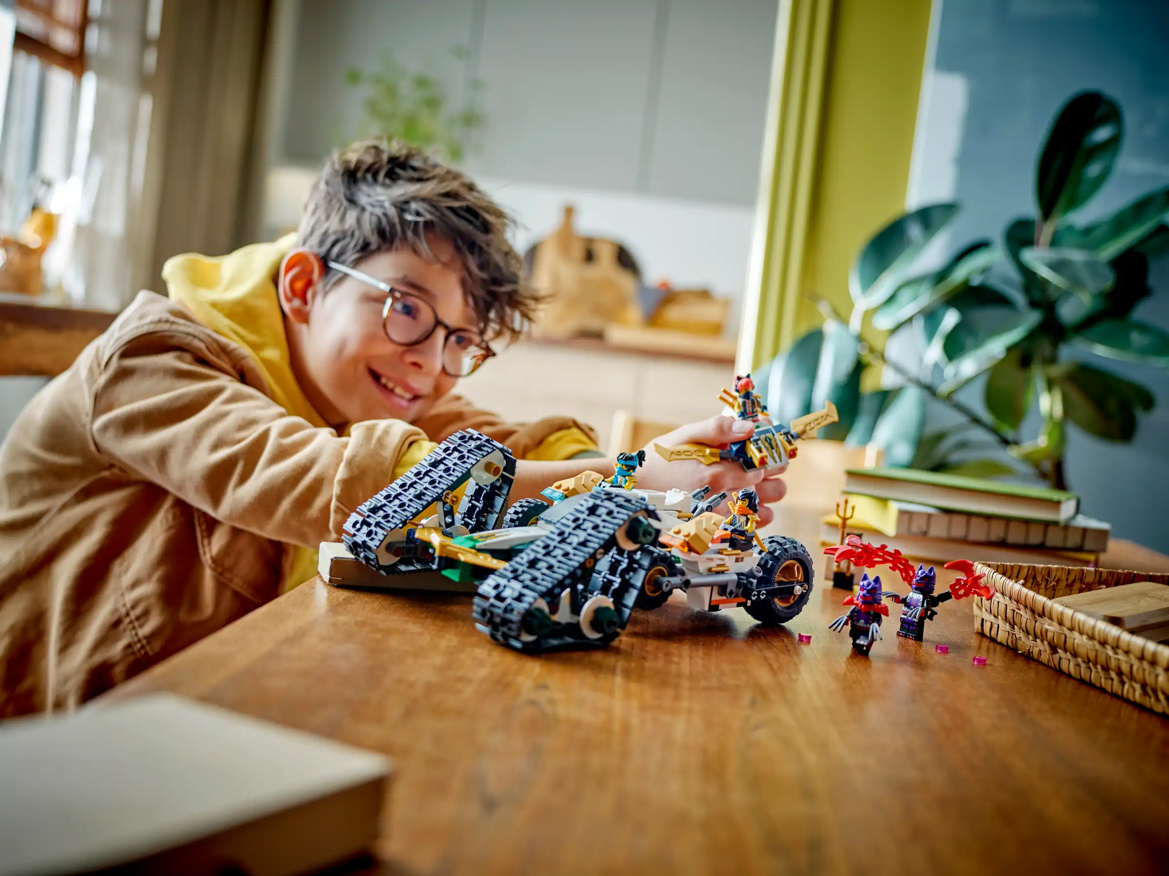 Zdjecie zestawu LEGO 71820 Ninjago Wielofunkcyjny pojazd ninja 1