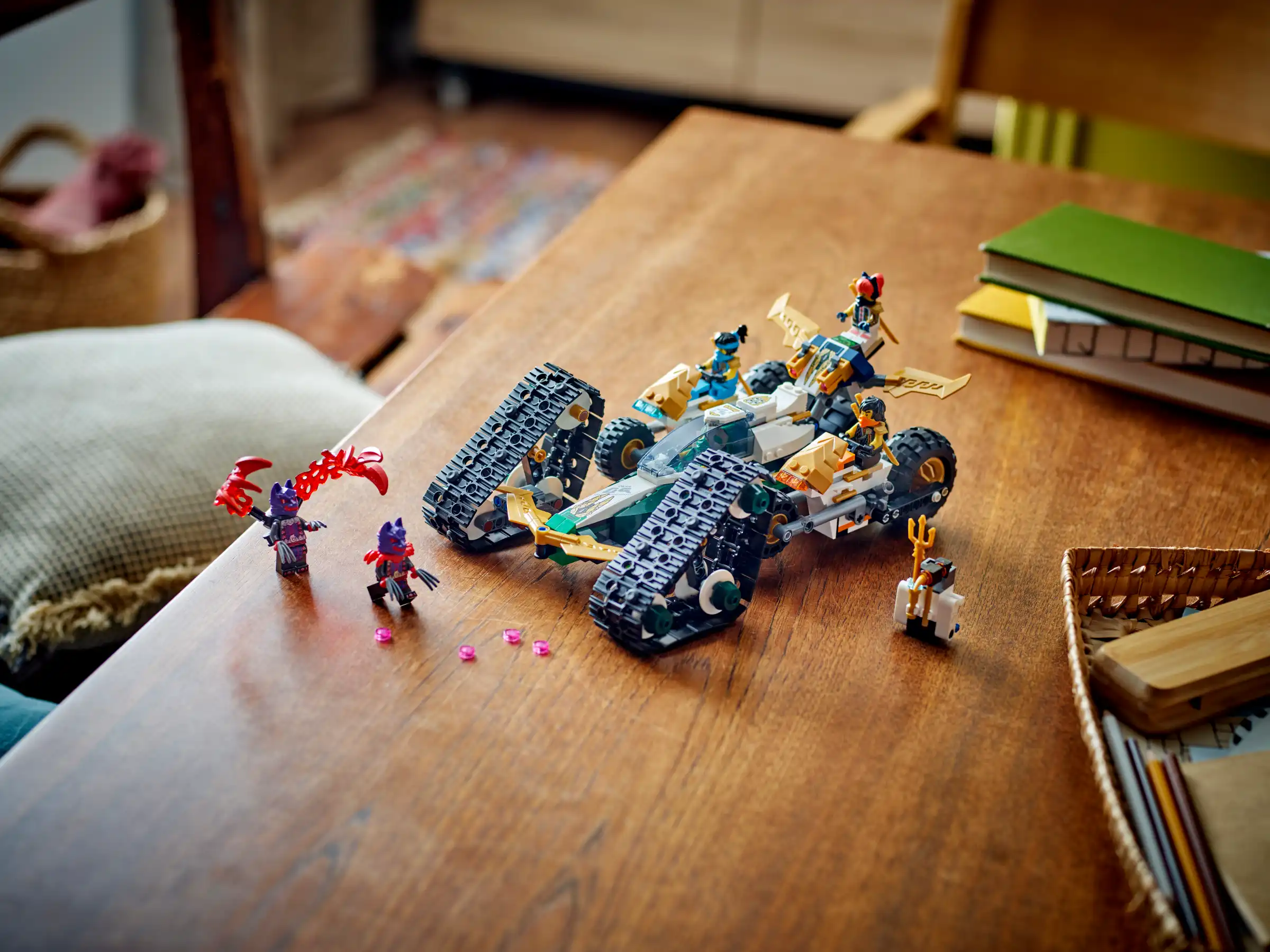 Zdjecie zestawu LEGO 71820 Ninjago Wielofunkcyjny pojazd ninja 4