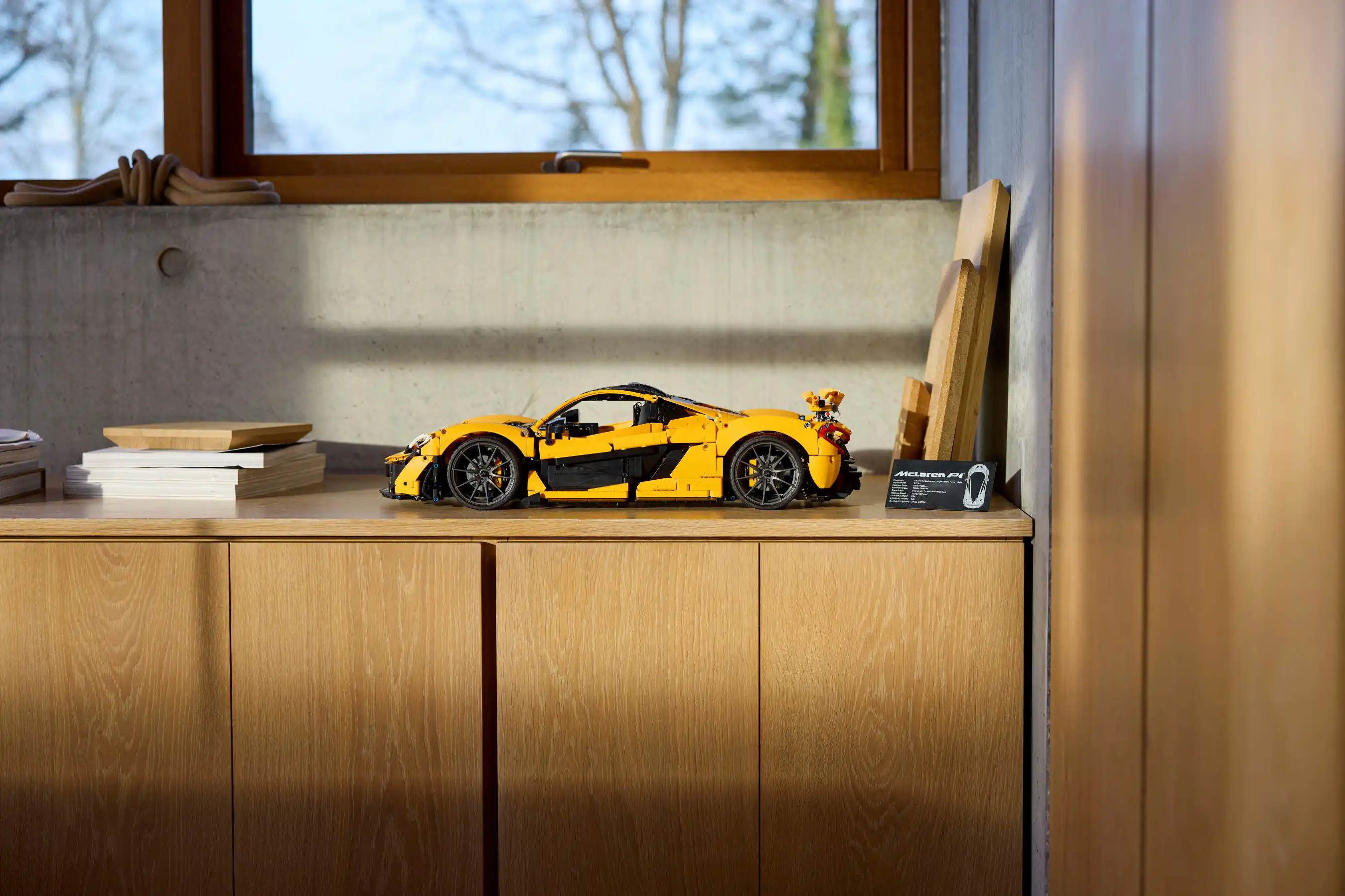 Zdjecie zestawu LEGO 42172 Technic McLaren P1™ 2