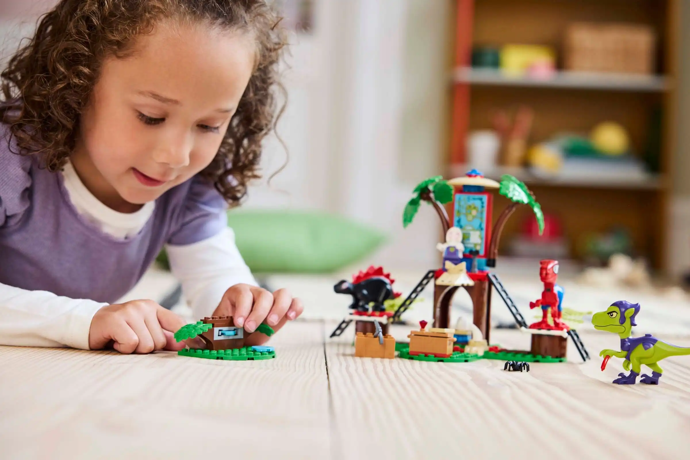 Zdjecie zestawu LEGO 11200 Spider-Man Bitwa Spidey’ego i Gobby’ego przy domku na drzewie 1