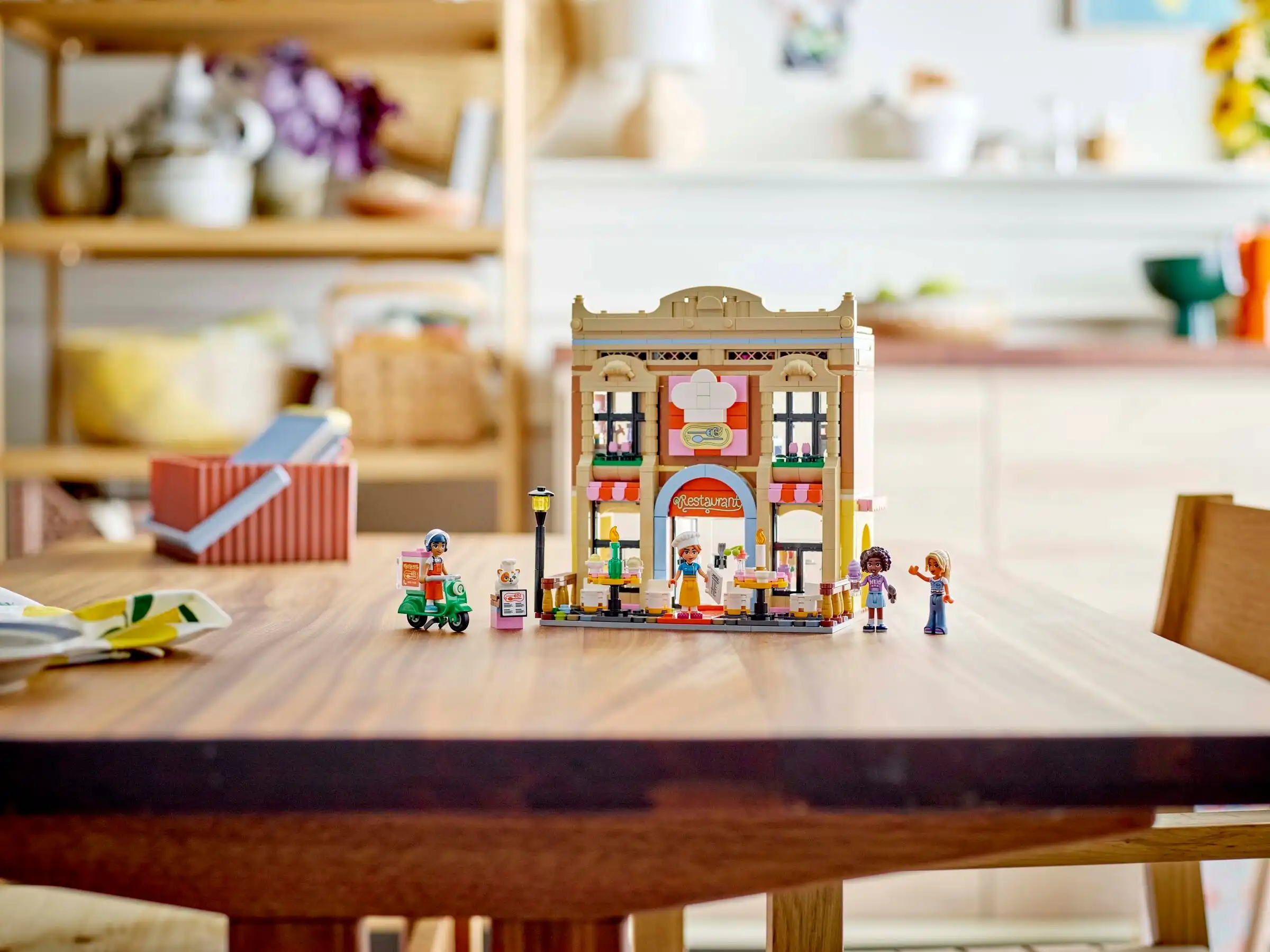 Zdjecie zestawu LEGO 42655 Friends Restauracja i szkoła gotowania 4