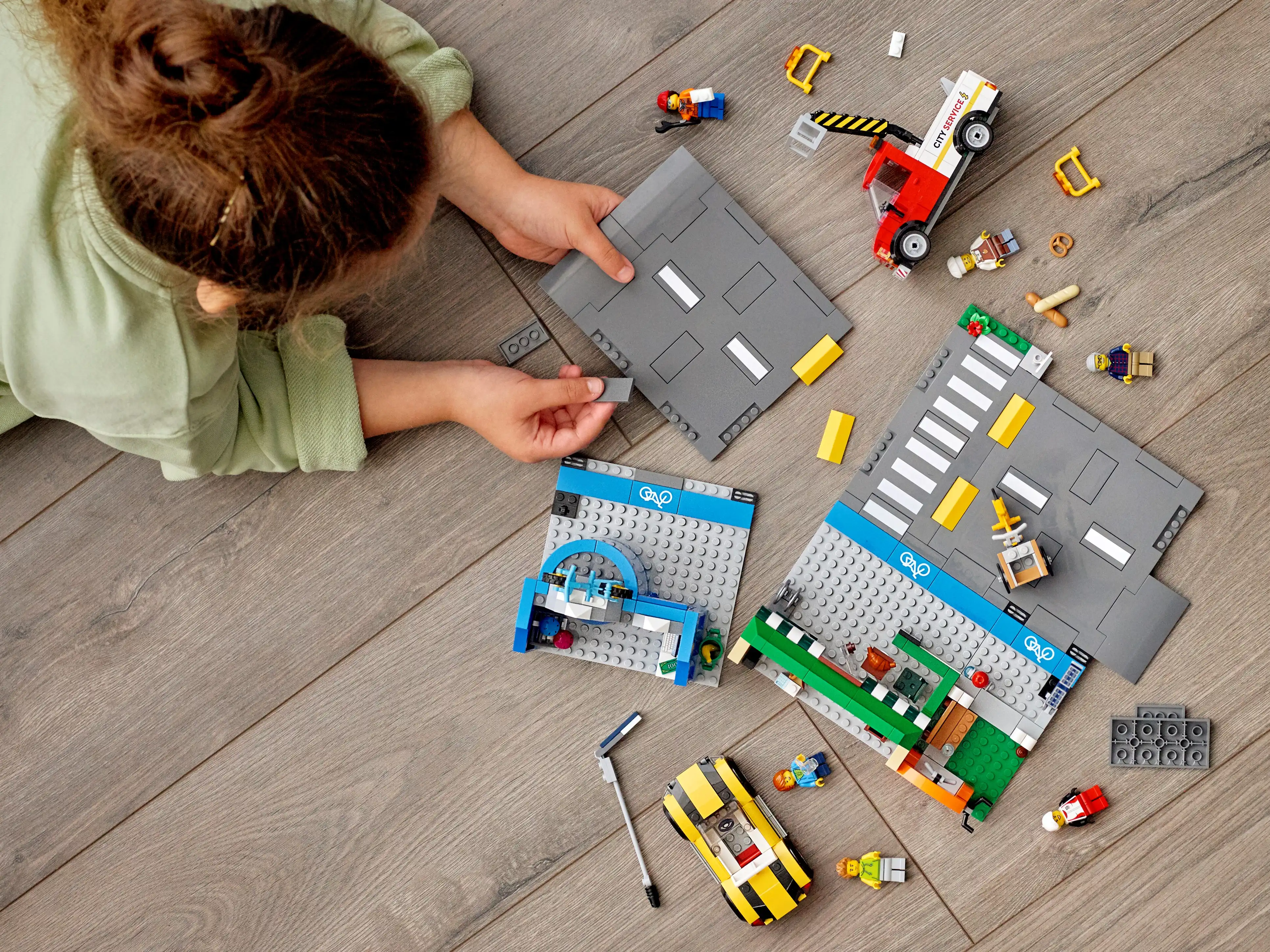 Zdjecie zestawu LEGO 60306 City Ulica handlowa 4