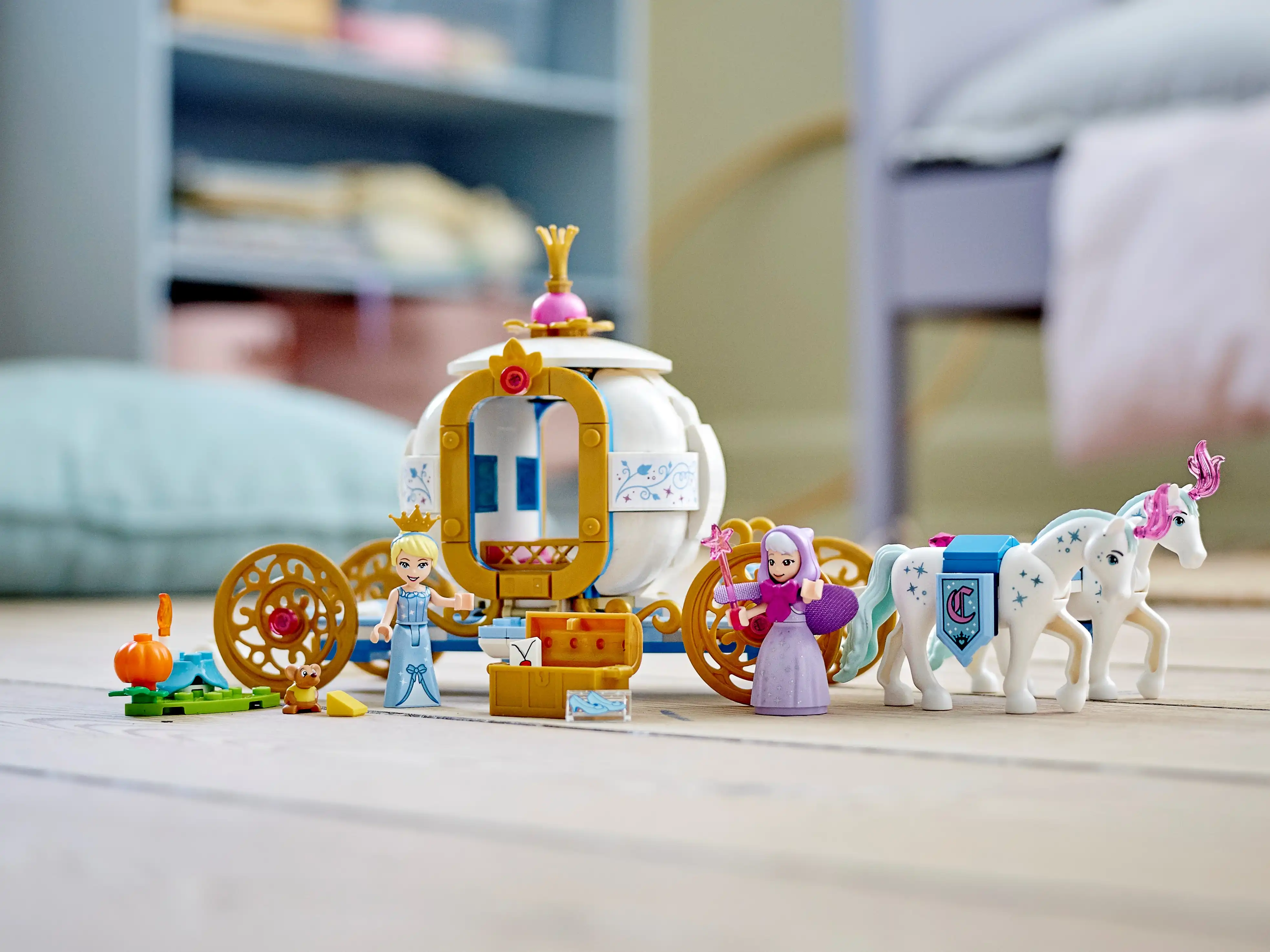 Zdjecie zestawu LEGO 43192 Disney Królewski powóz Kopciuszka 2