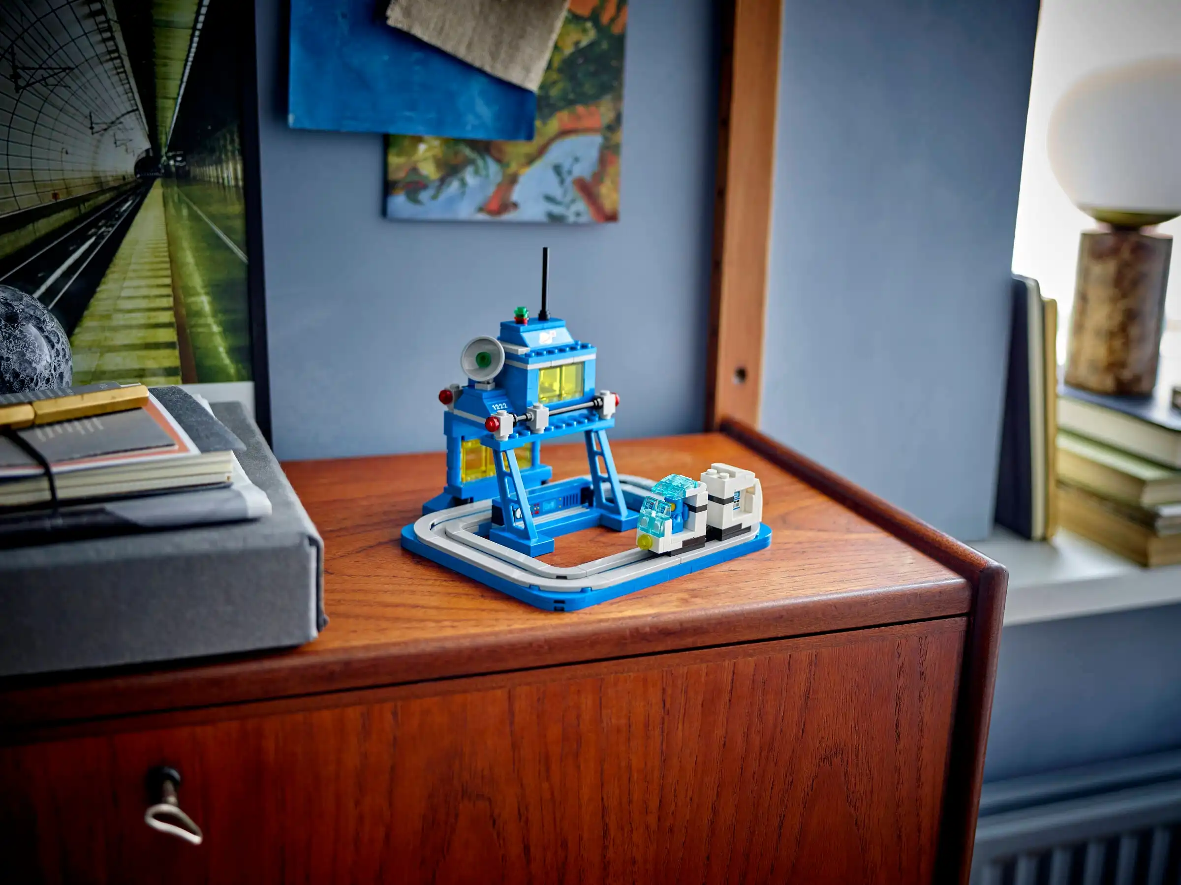 Zdjecie zestawu LEGO 40786 Ideas Mikrocentrum zarządzania 3