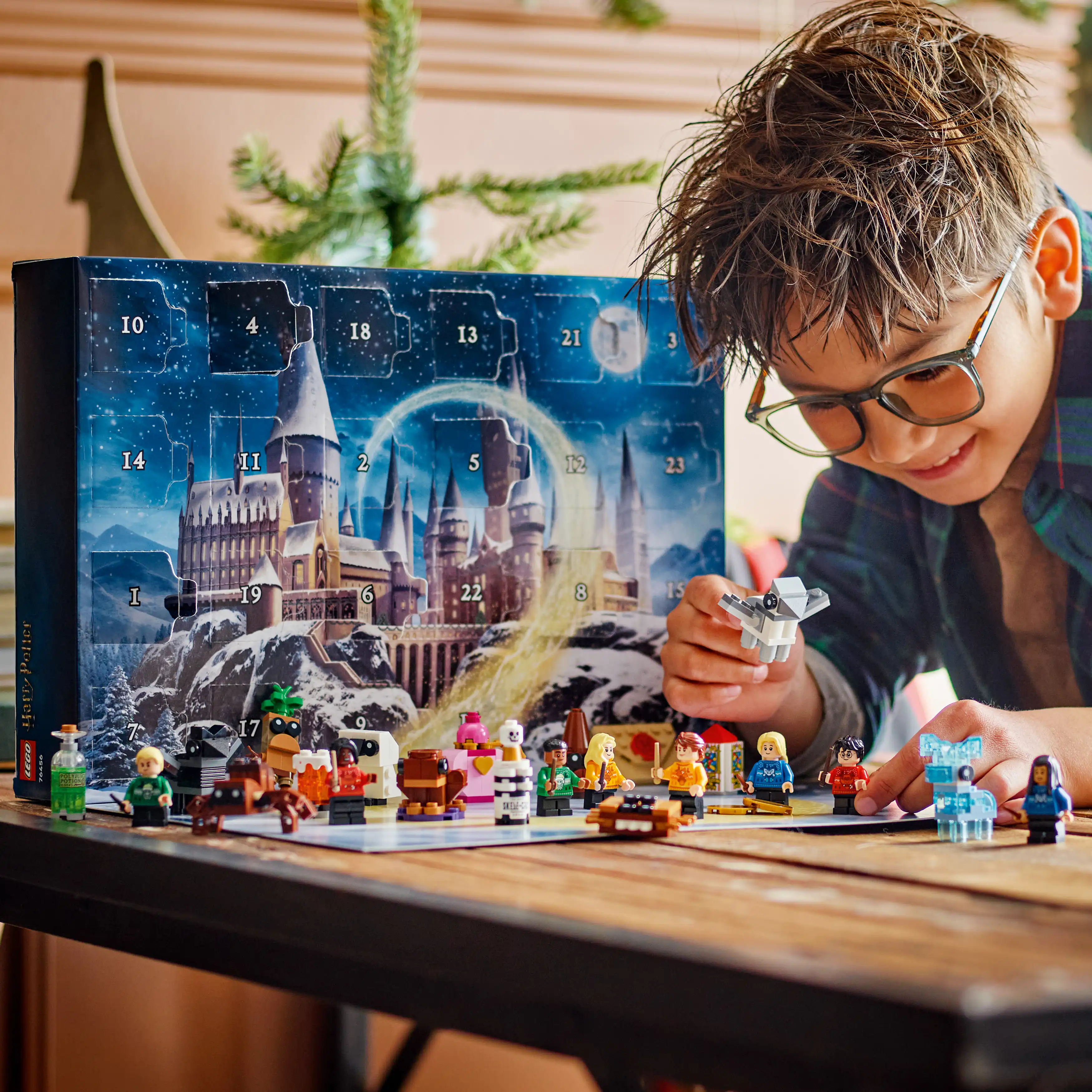 Zdjecie zestawu LEGO 76456 Harry Potter Kalendarz adwentowy na 2025 rok 2