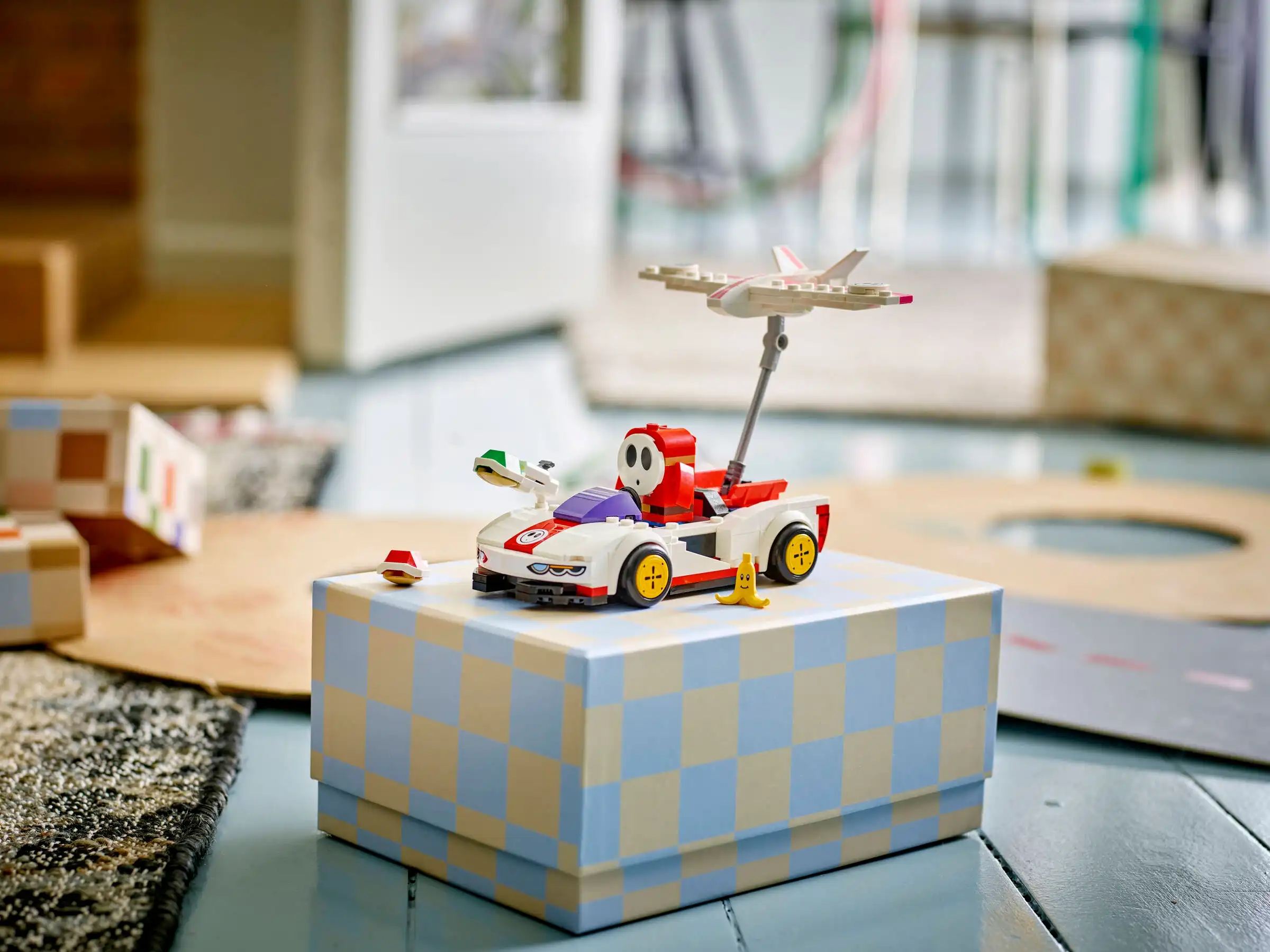 Zdjecie zestawu LEGO 72045 Super Mario Mario Kart™ — Shy Guy i P-Wing 1