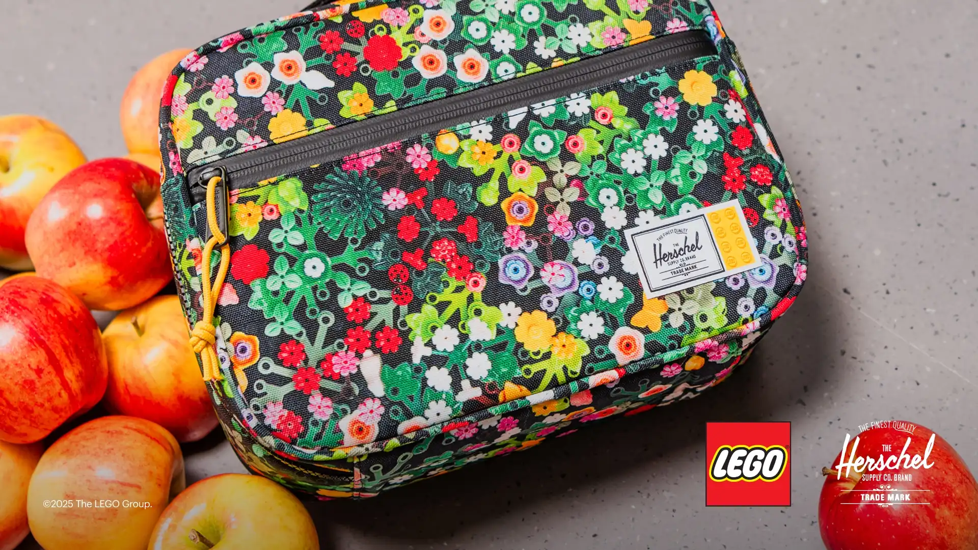 Zdjecie zestawu LEGO 5009289 Inne Pudełko śniadaniowe Little Herschel Pop Quiz — poszukiwanie skarbów na łące 4