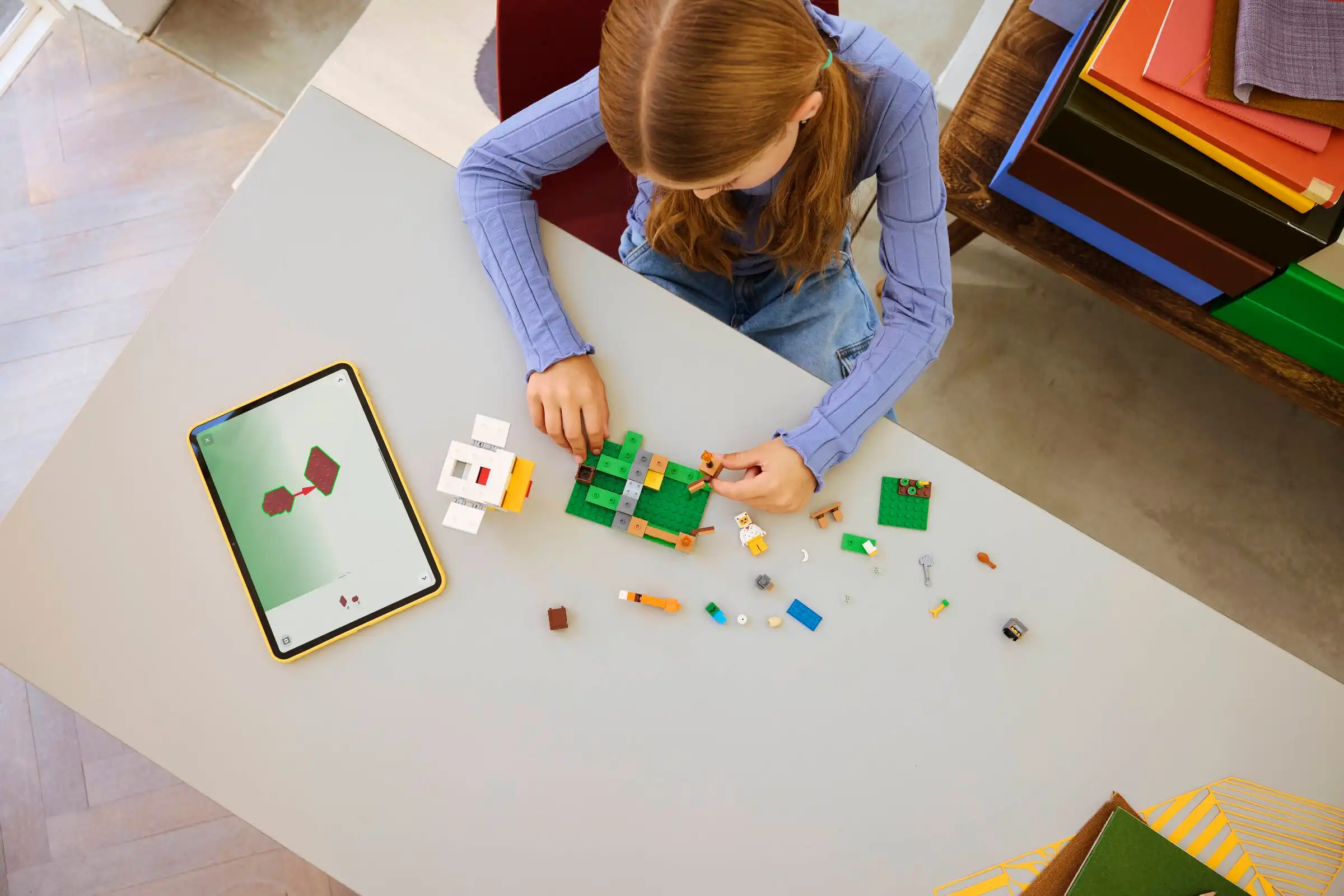 Zdjecie zestawu LEGO 21585 Minecraft Farma kurczaków 2