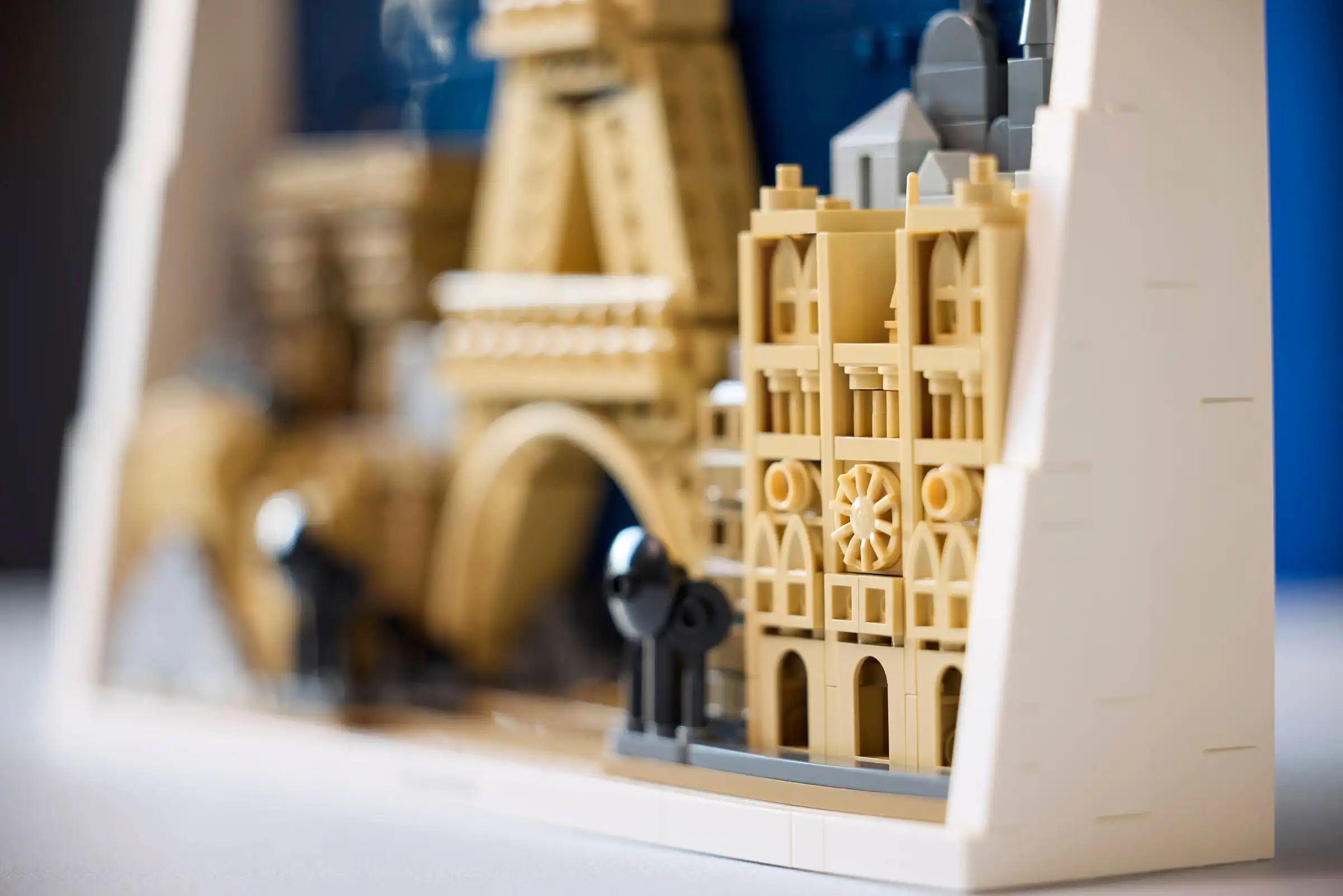 Zdjecie zestawu LEGO 21064 Architecture Paryż — miasto miłości 1
