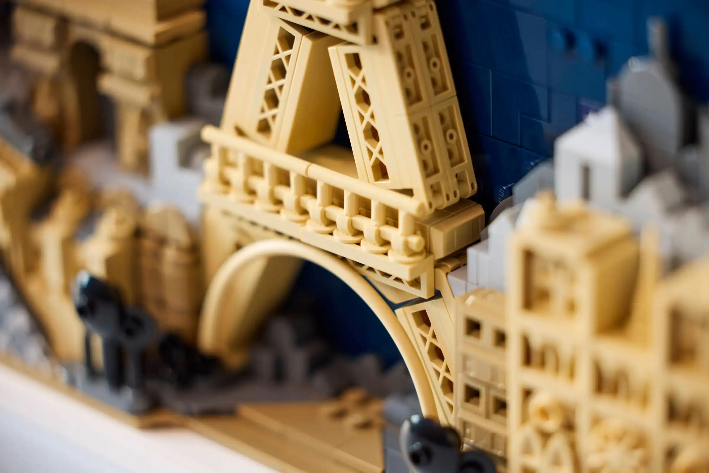 Zdjecie zestawu LEGO 21064 Architecture Paryż — miasto miłości 2