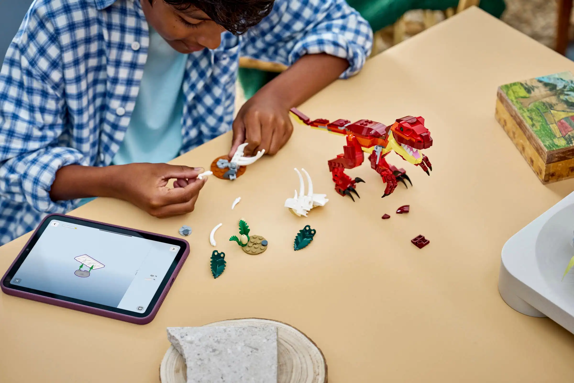 Zdjecie zestawu LEGO 31379 Creator 3 w 1 Groźny dinozaur 3