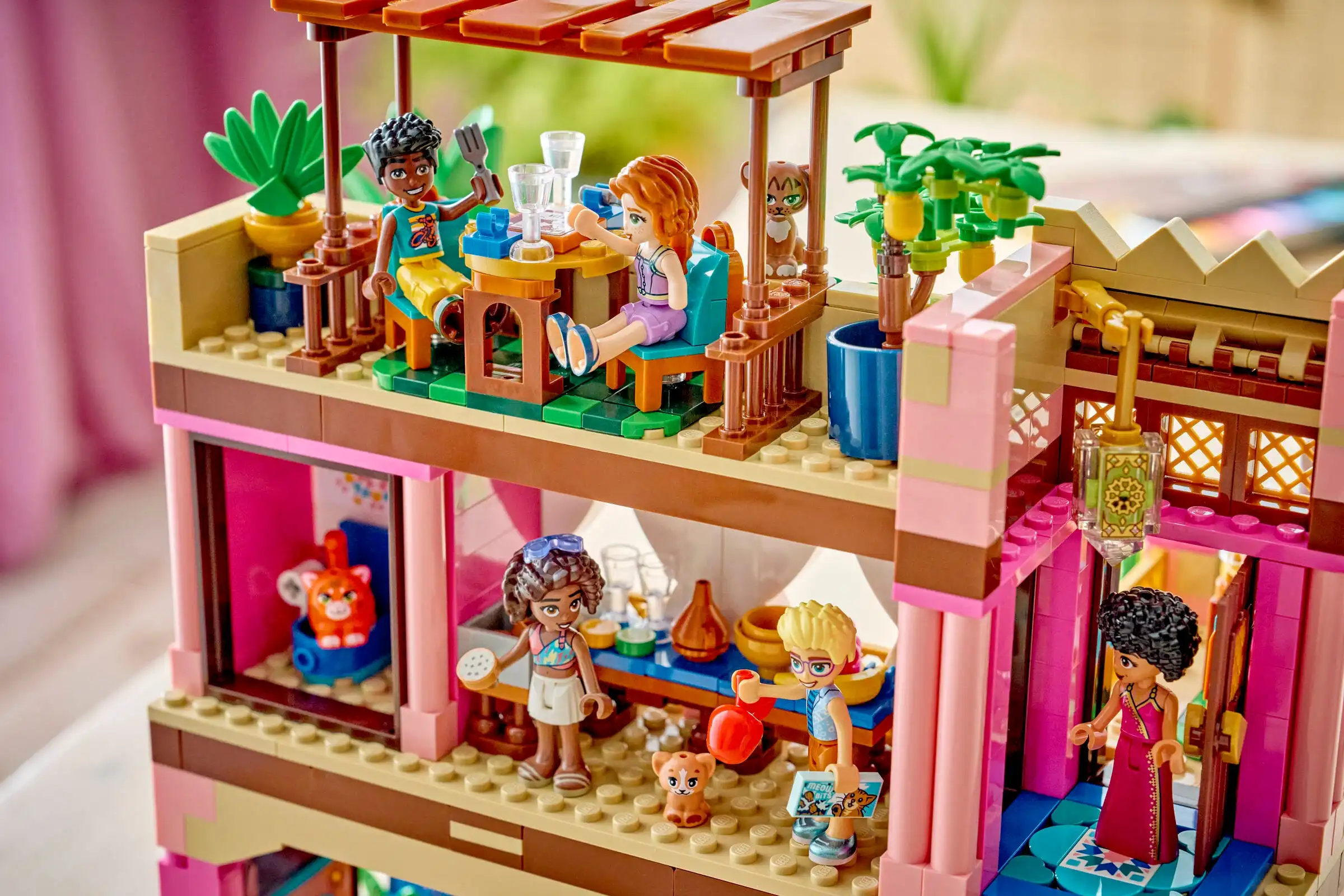 Zdjecie zestawu LEGO 42691 Friends Restauracja z ogrodem 2