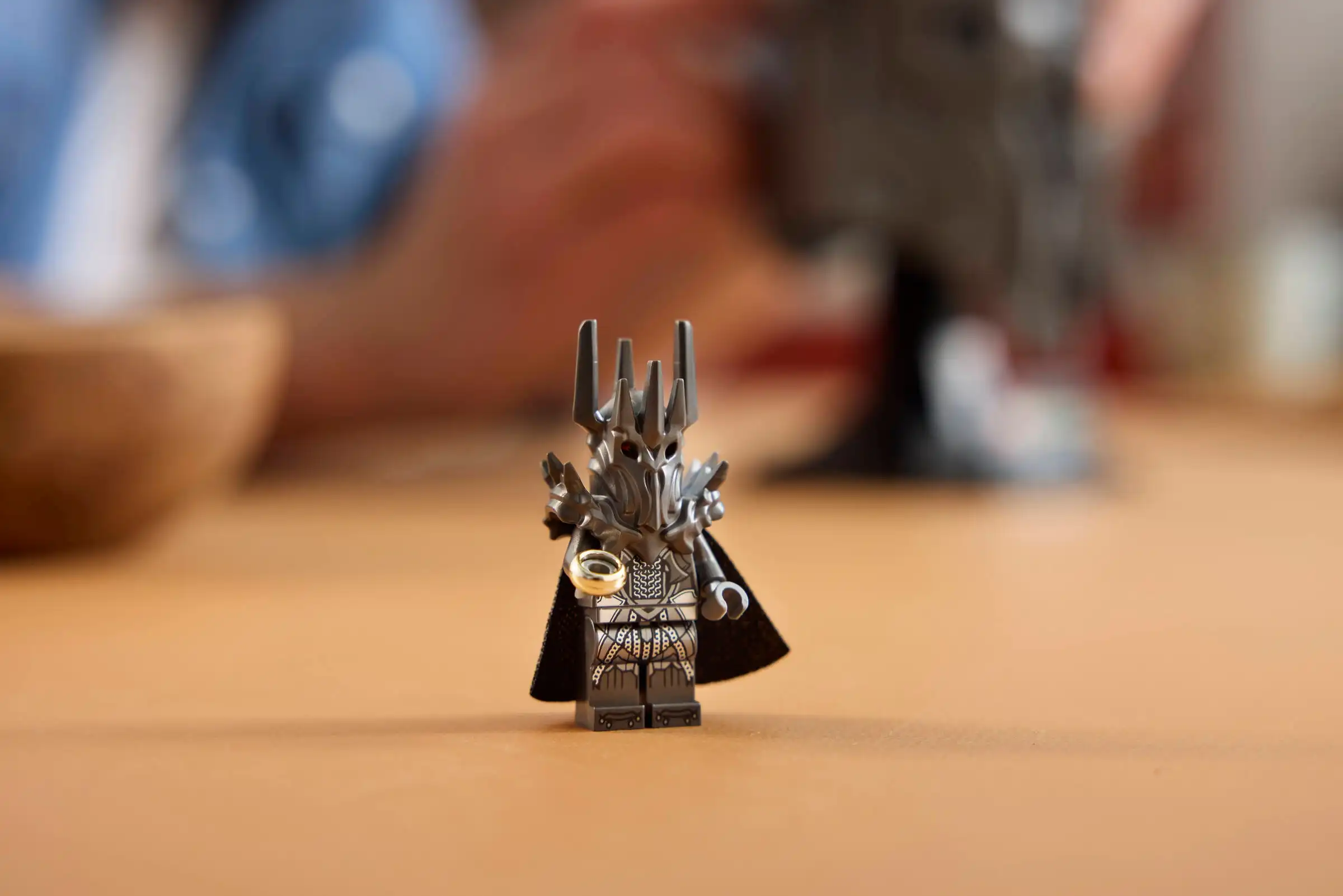 Zdjecie zestawu LEGO 11373 Lord of the Rings Władca pierścieni: Hełm Saurona 1