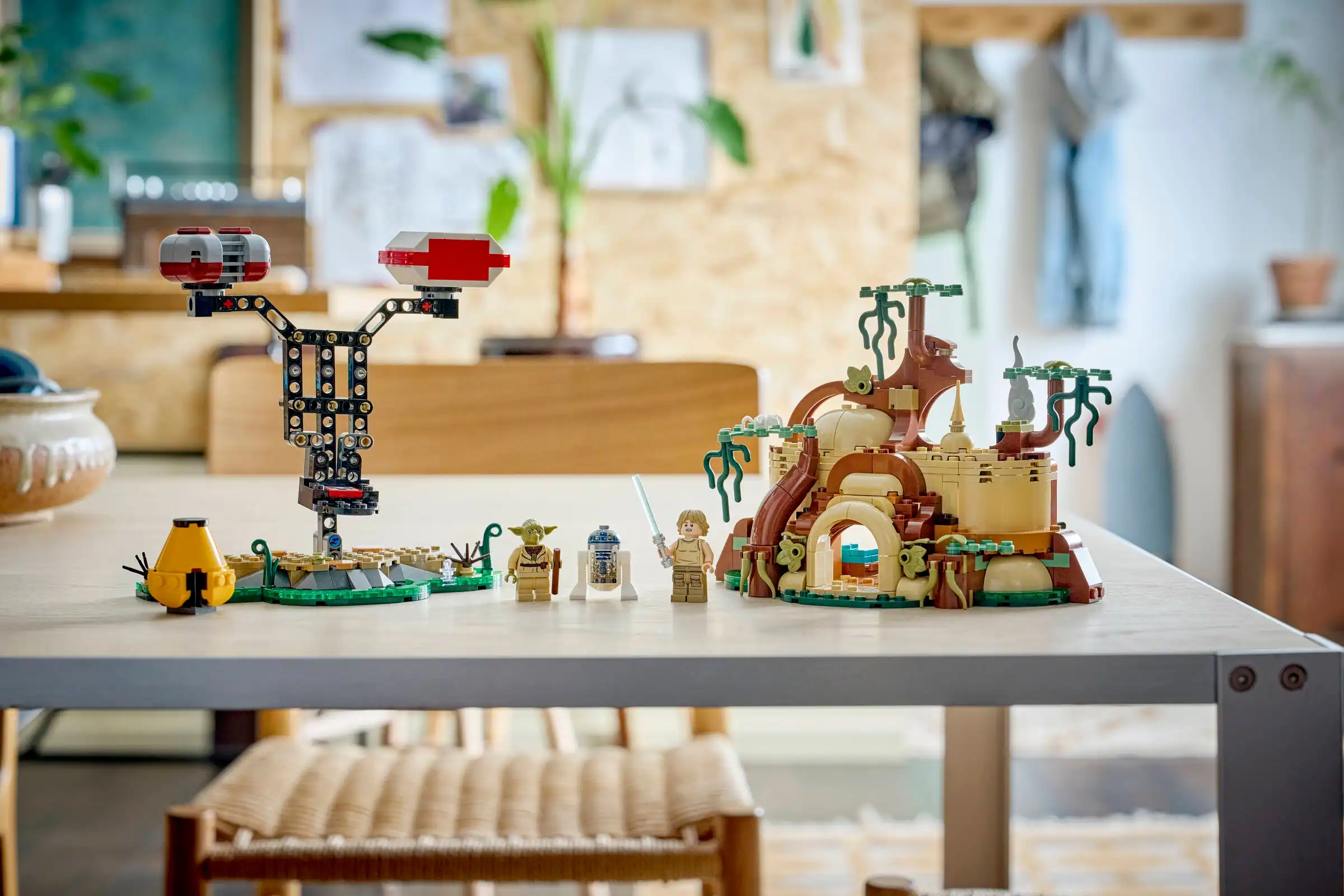 Zdjecie zestawu LEGO 75422 Star Wars SMART Play™: Chatka Yody i szkolenie Jedi 4