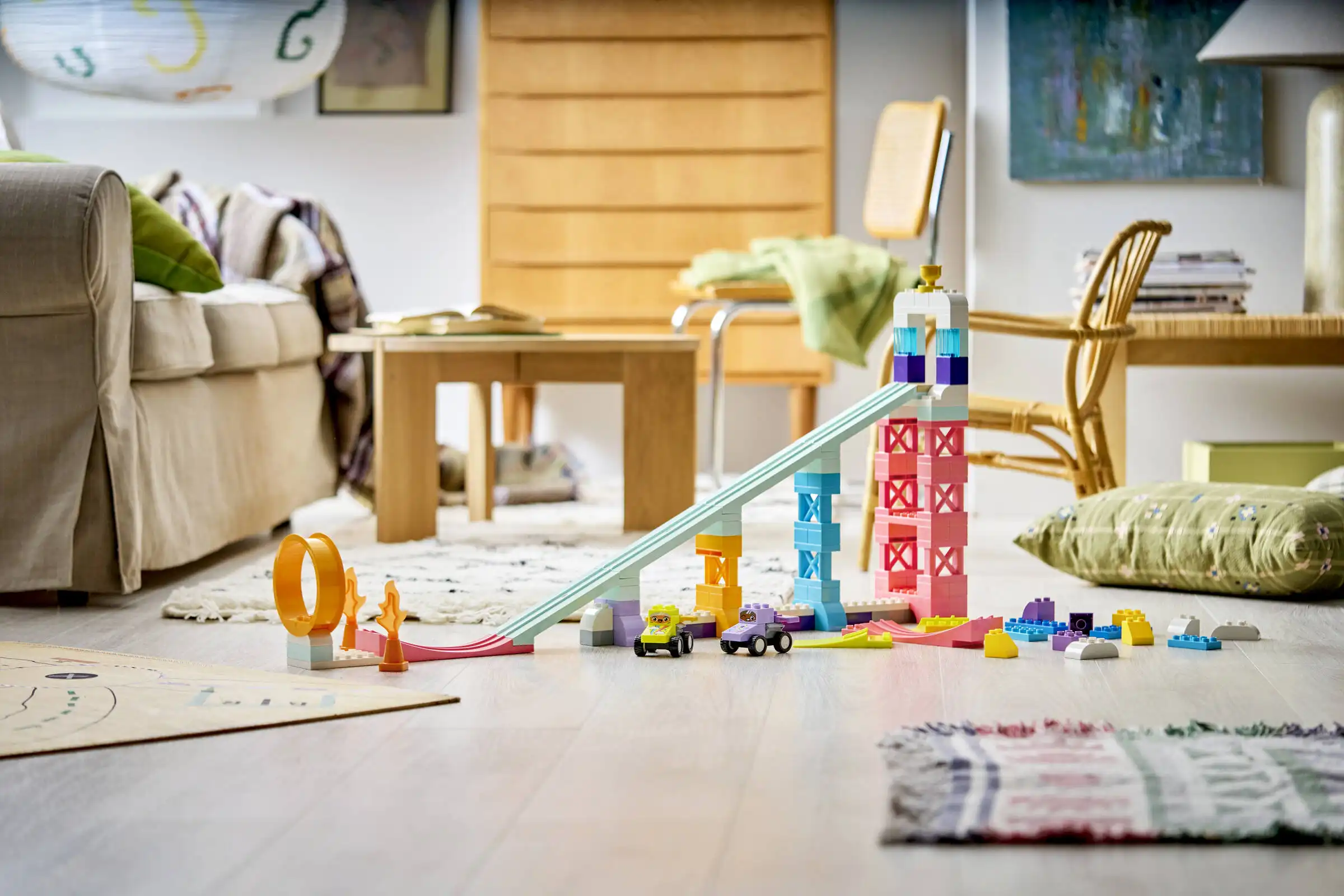 Zdjecie zestawu LEGO 10478 DUPLO Kreatywne rampy 3 w 1 z pojazdami 4